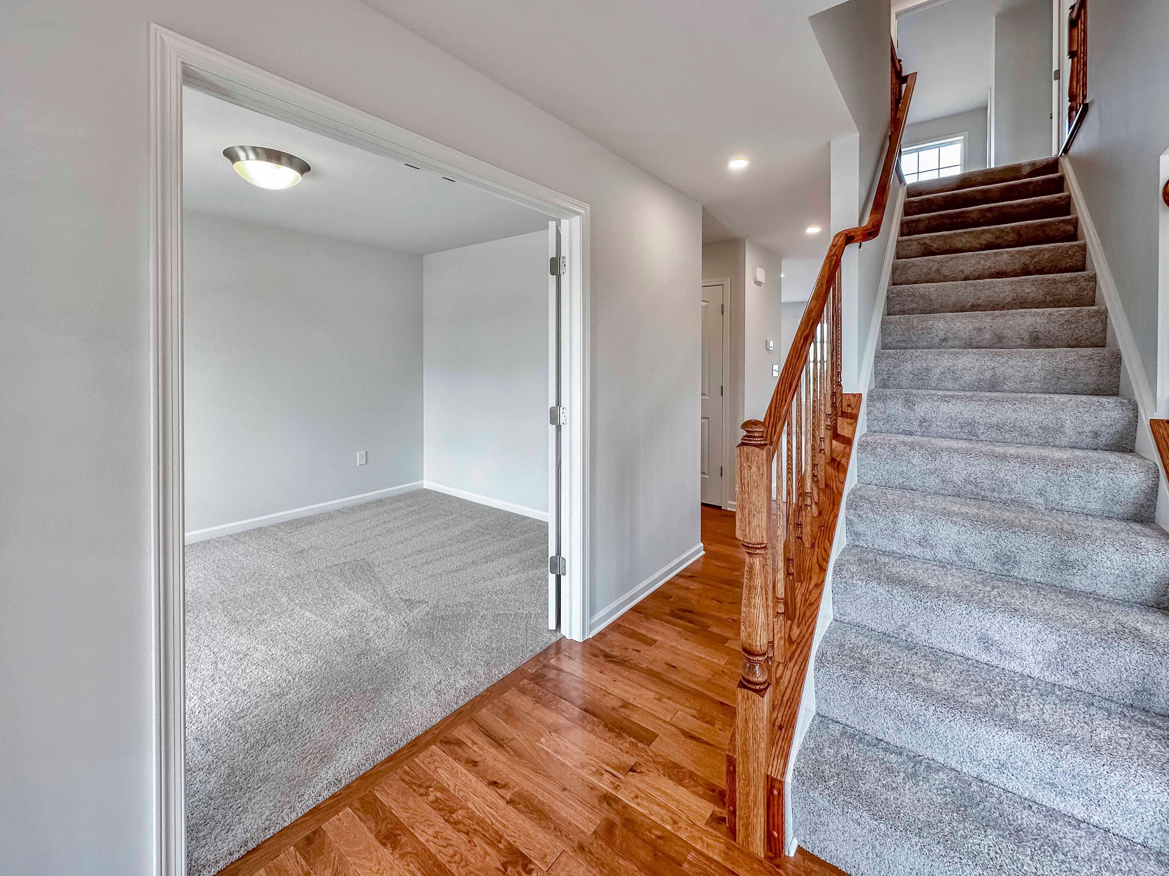 Brandywine - Foyer 1