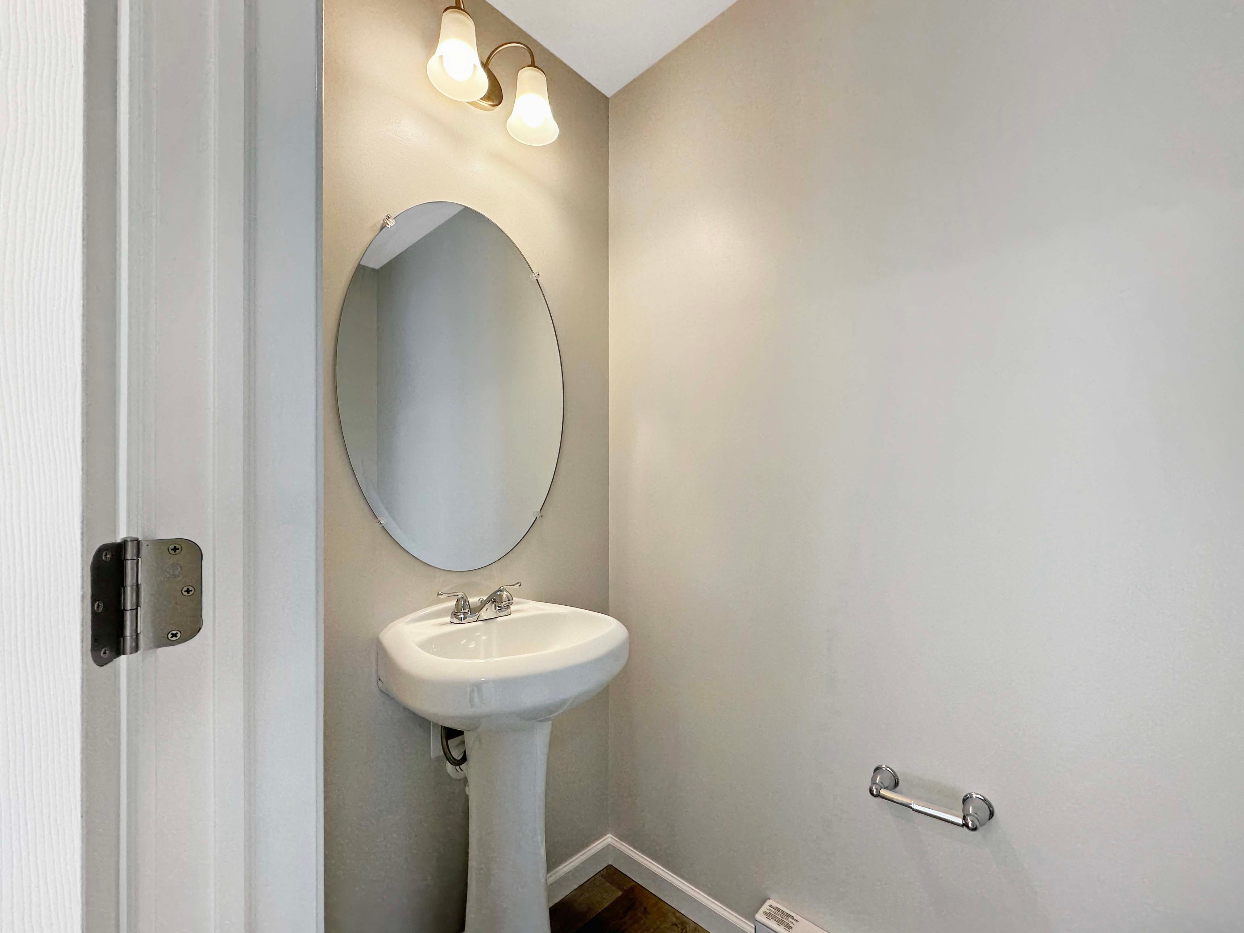 Redfield-Powder-Room