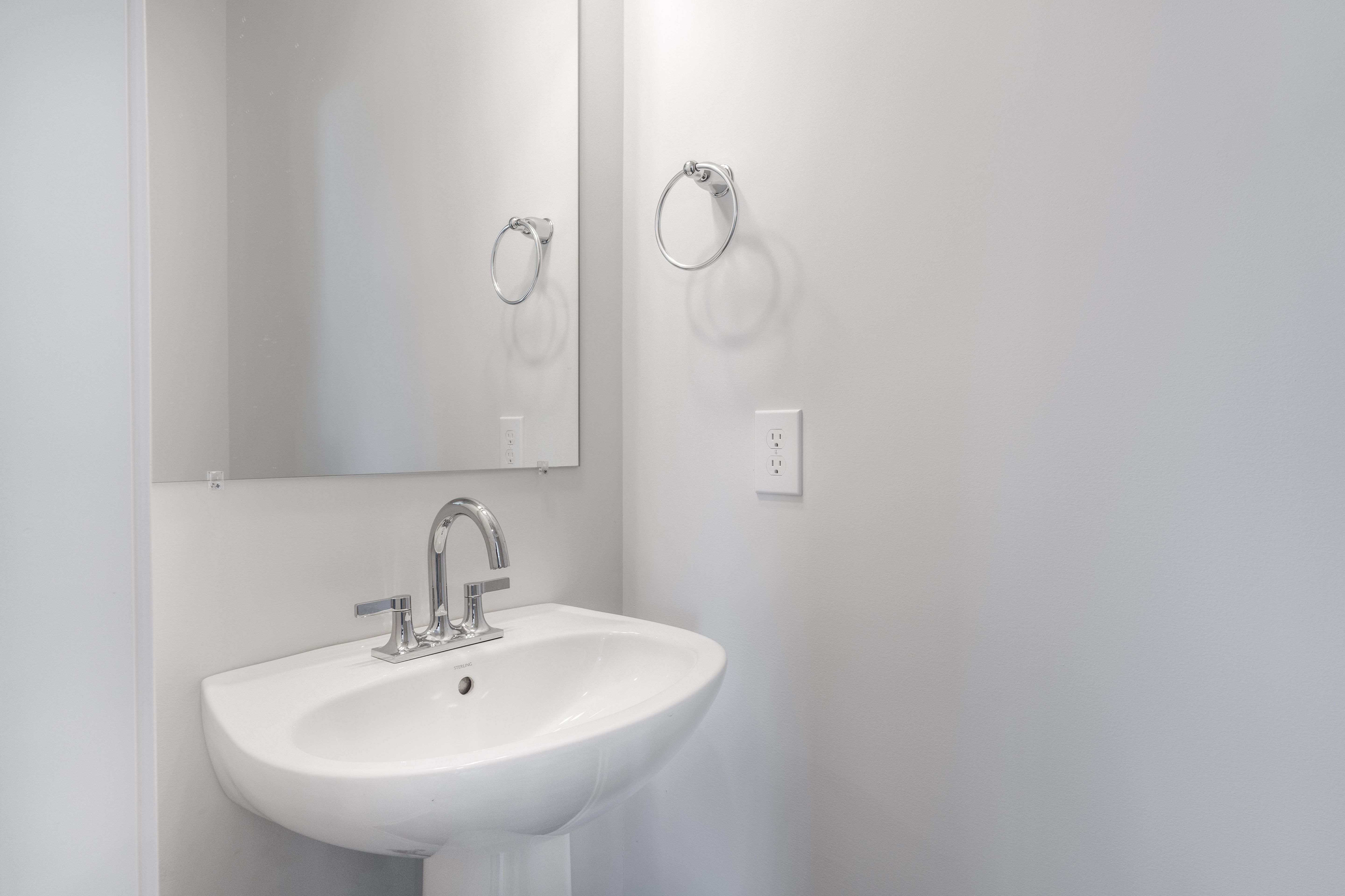 Chamberlain-A-Powder-Room-1