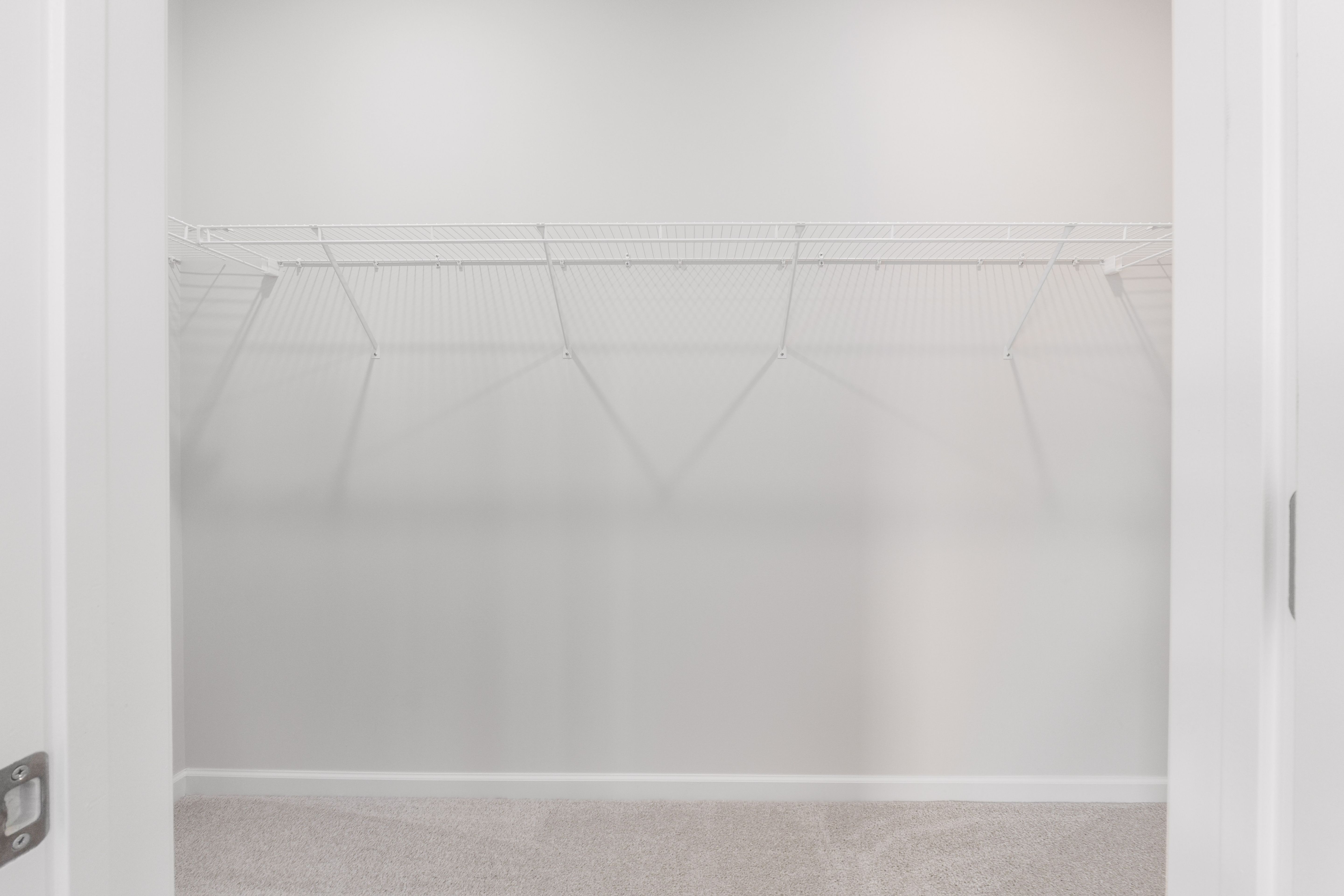 Aspen-C-AV39-Owners-Closet-1