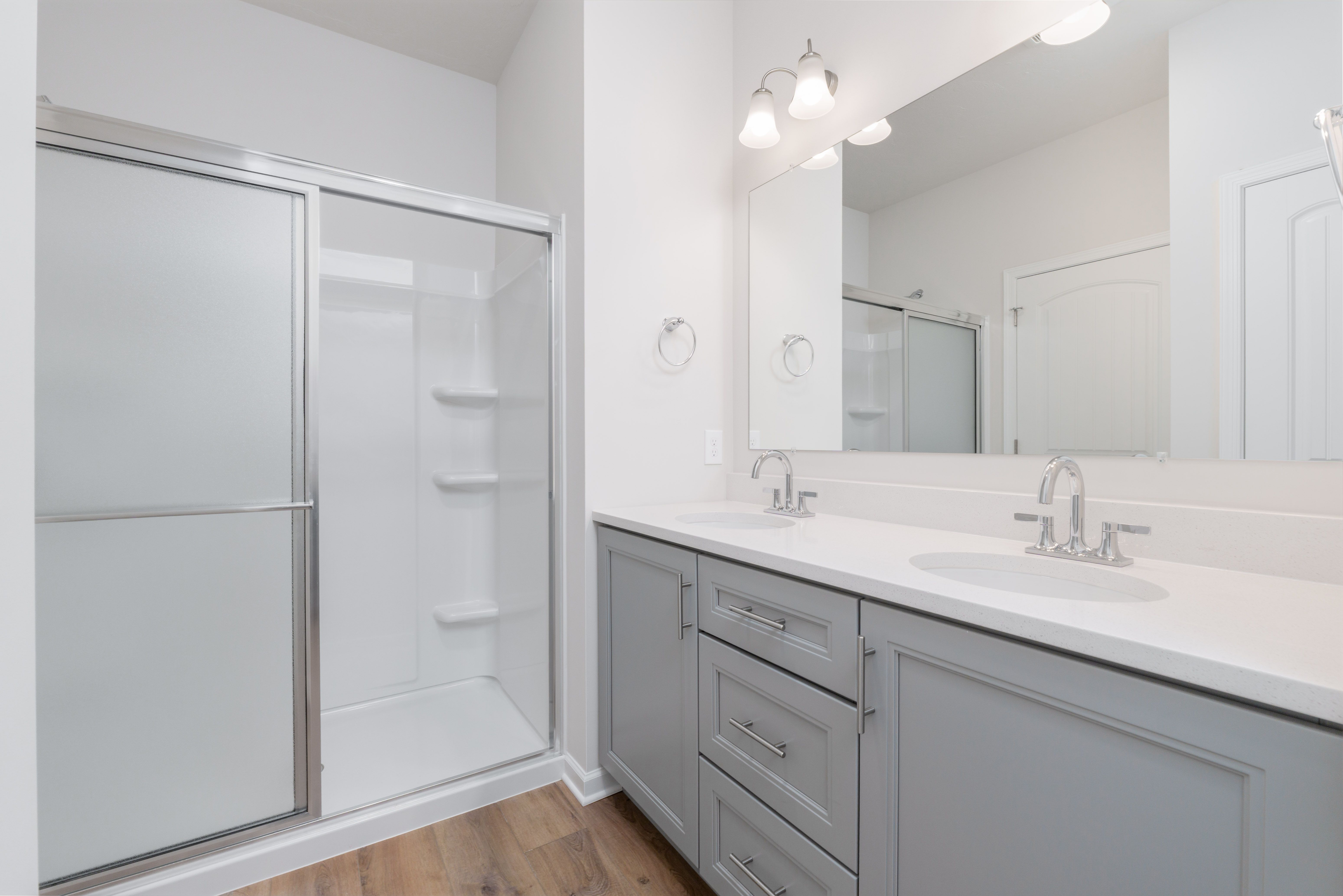 Aspen-C-AV39-Owners-Bath-2