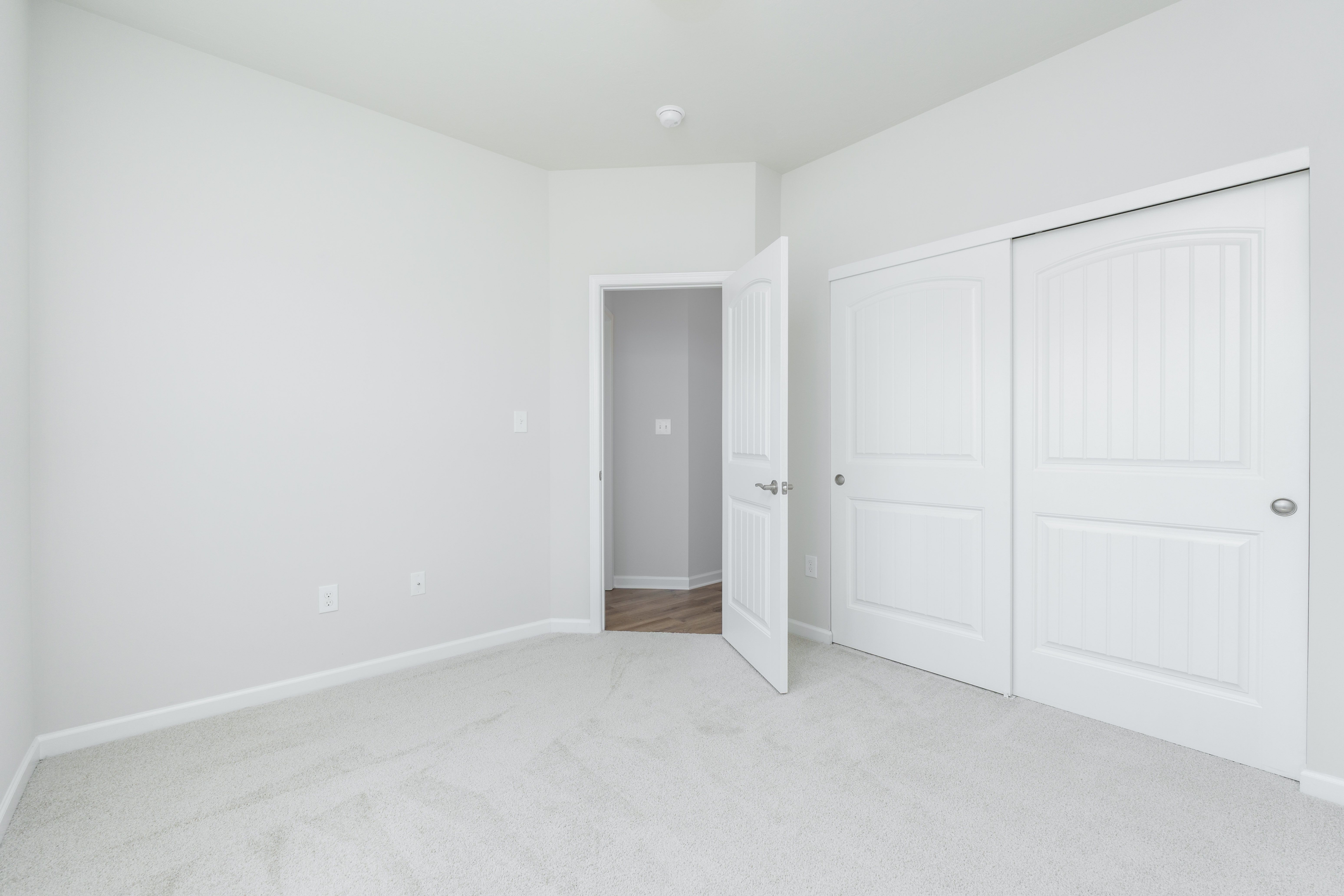 Aspen-C-AV39-Bedroom-2-2