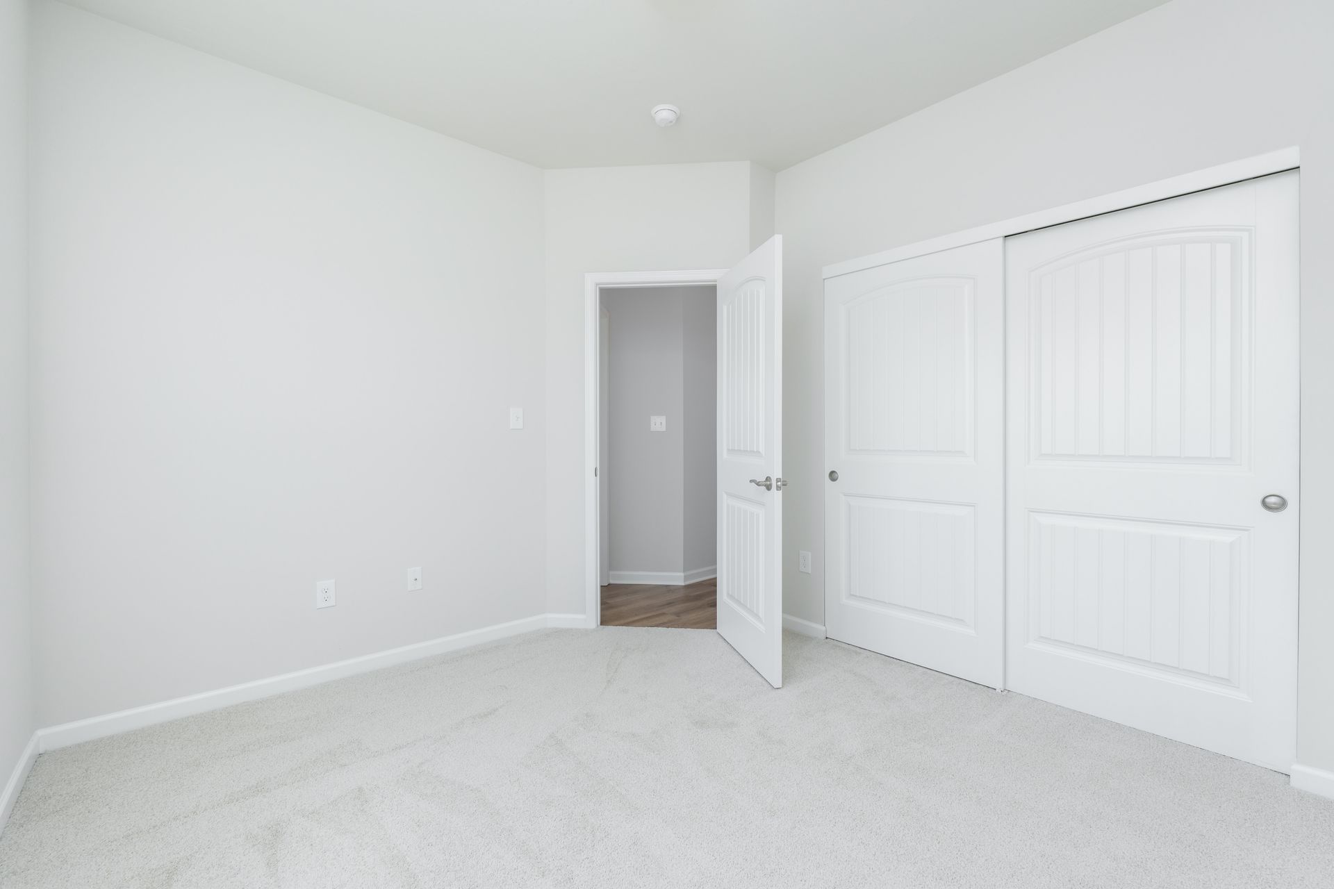 Aspen-C-AV39-Bedroom-2-2