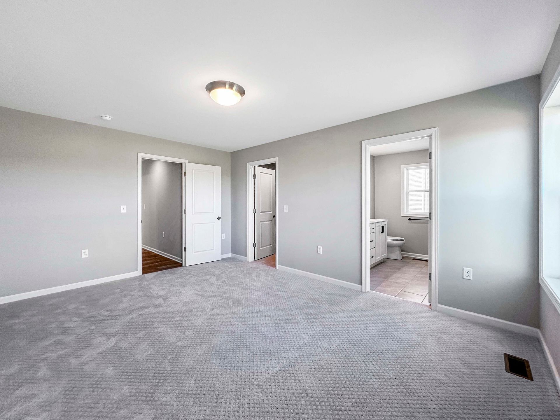 Hampton-B-Owners-Bedroom-5