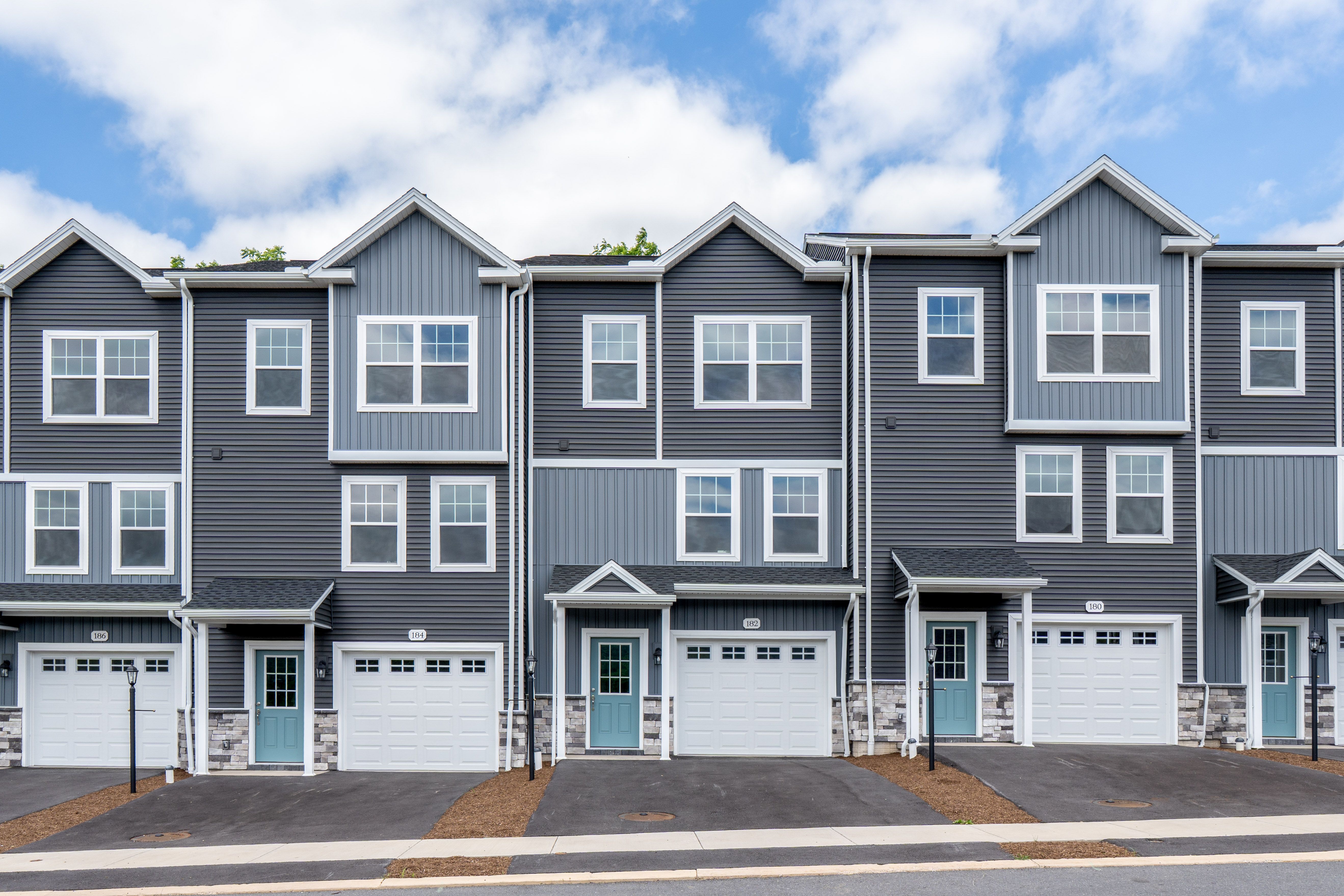 Redfield-SC93-Exterior-2