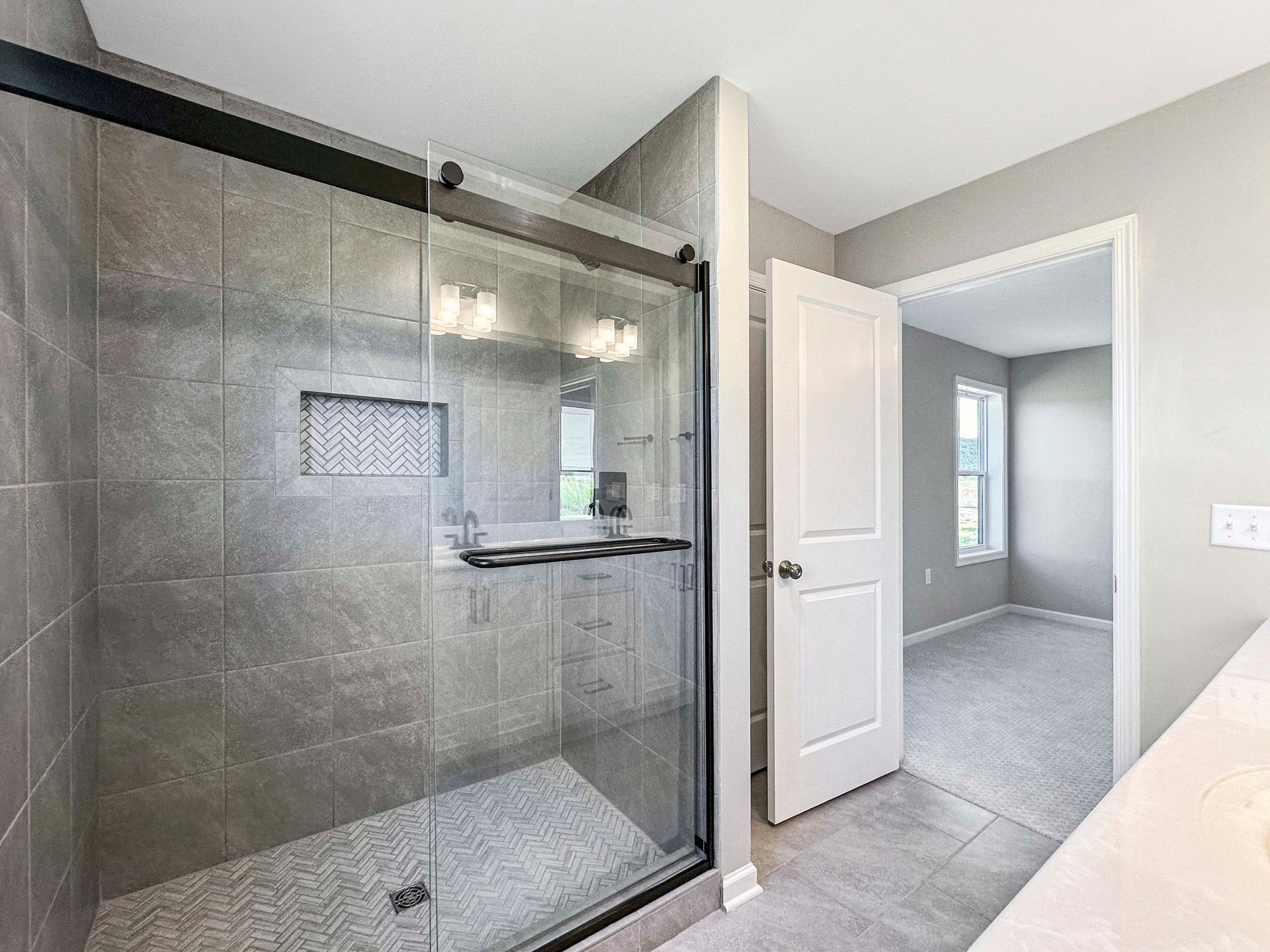 Hampton-B-Owners-Bath-2