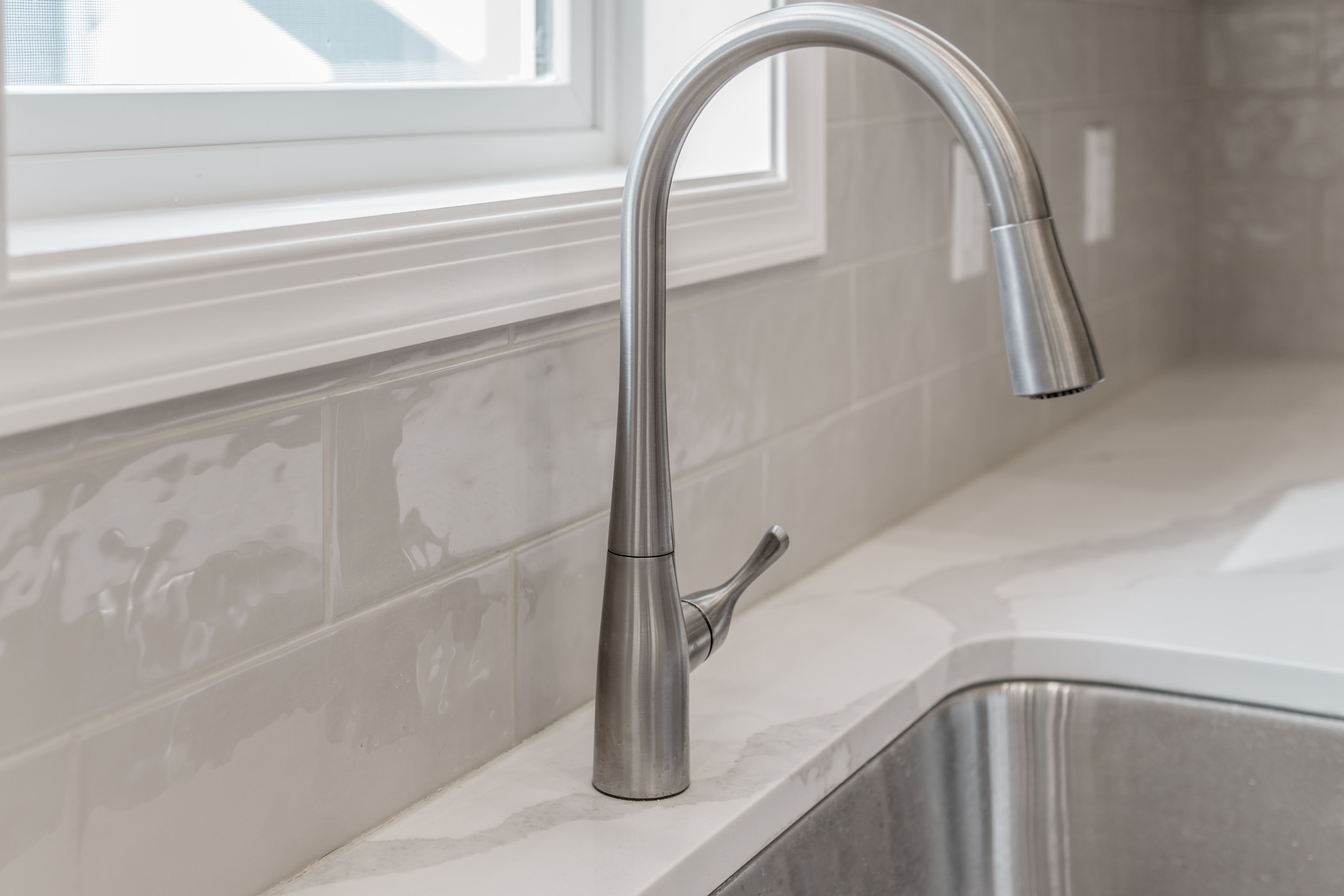 Charlotte-C-GP206-Kitchen-Detail-2