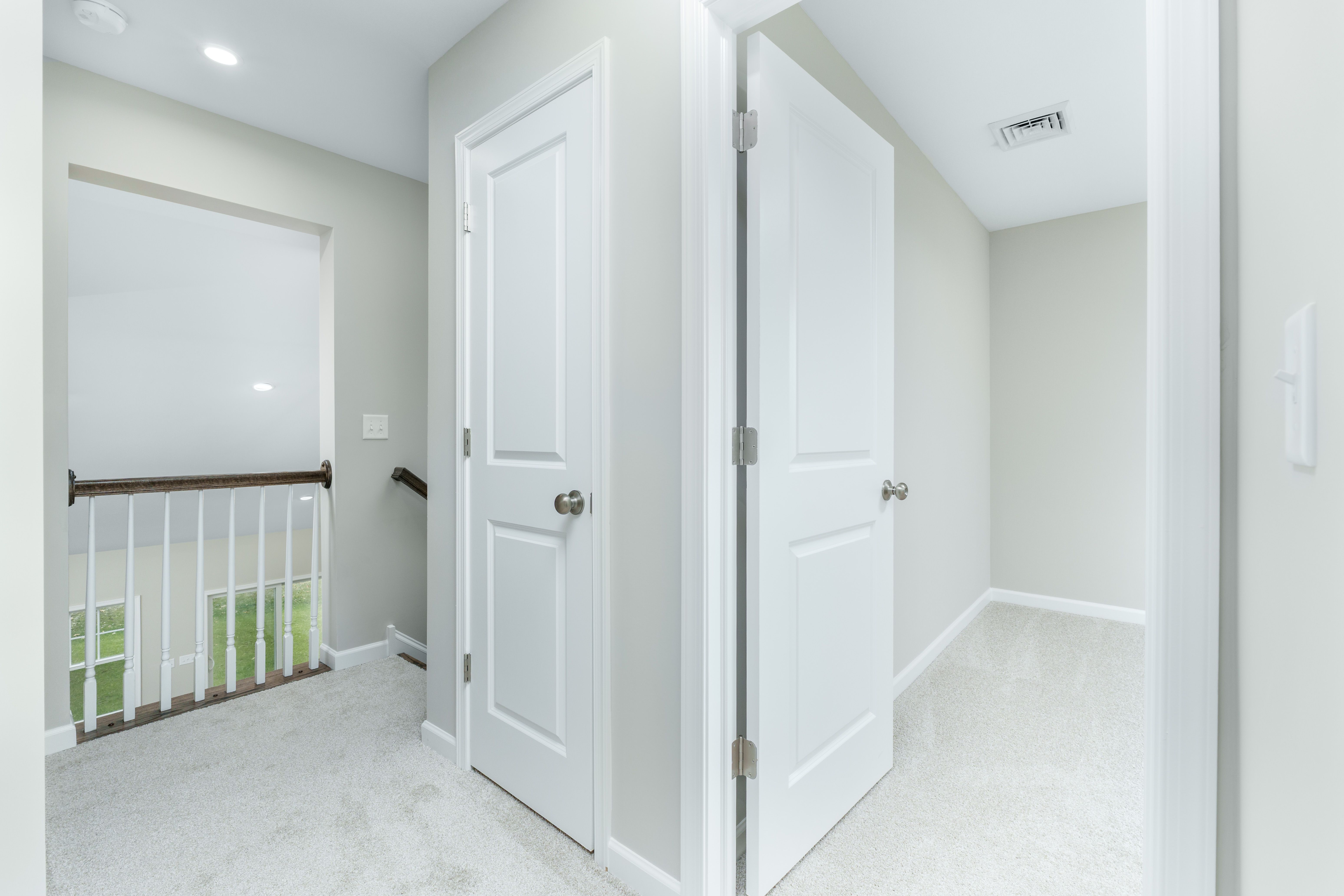 Charlotte-C-GP206-Upper-Hall-1