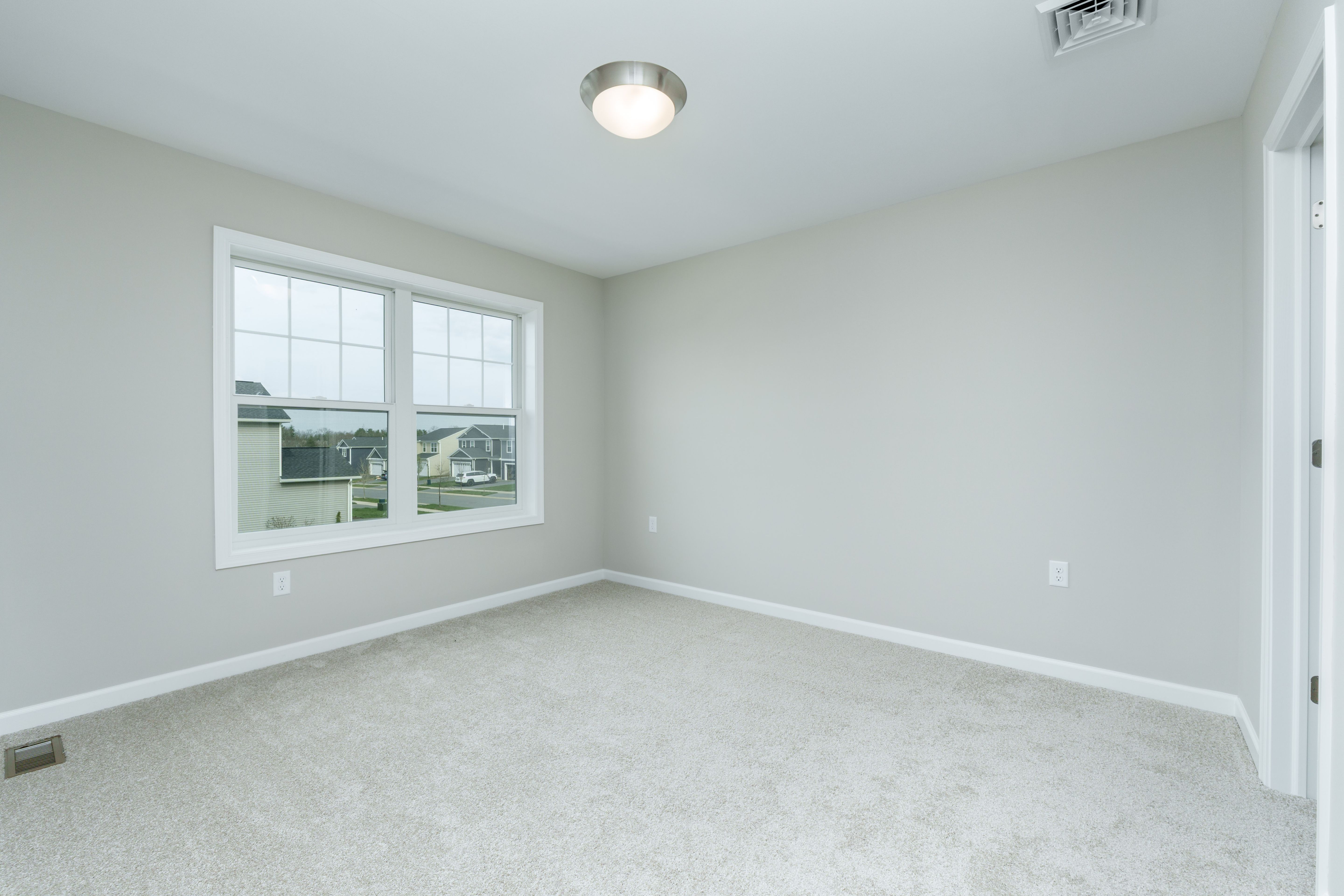 Charlotte-C-GP206-Bedroom-2-1