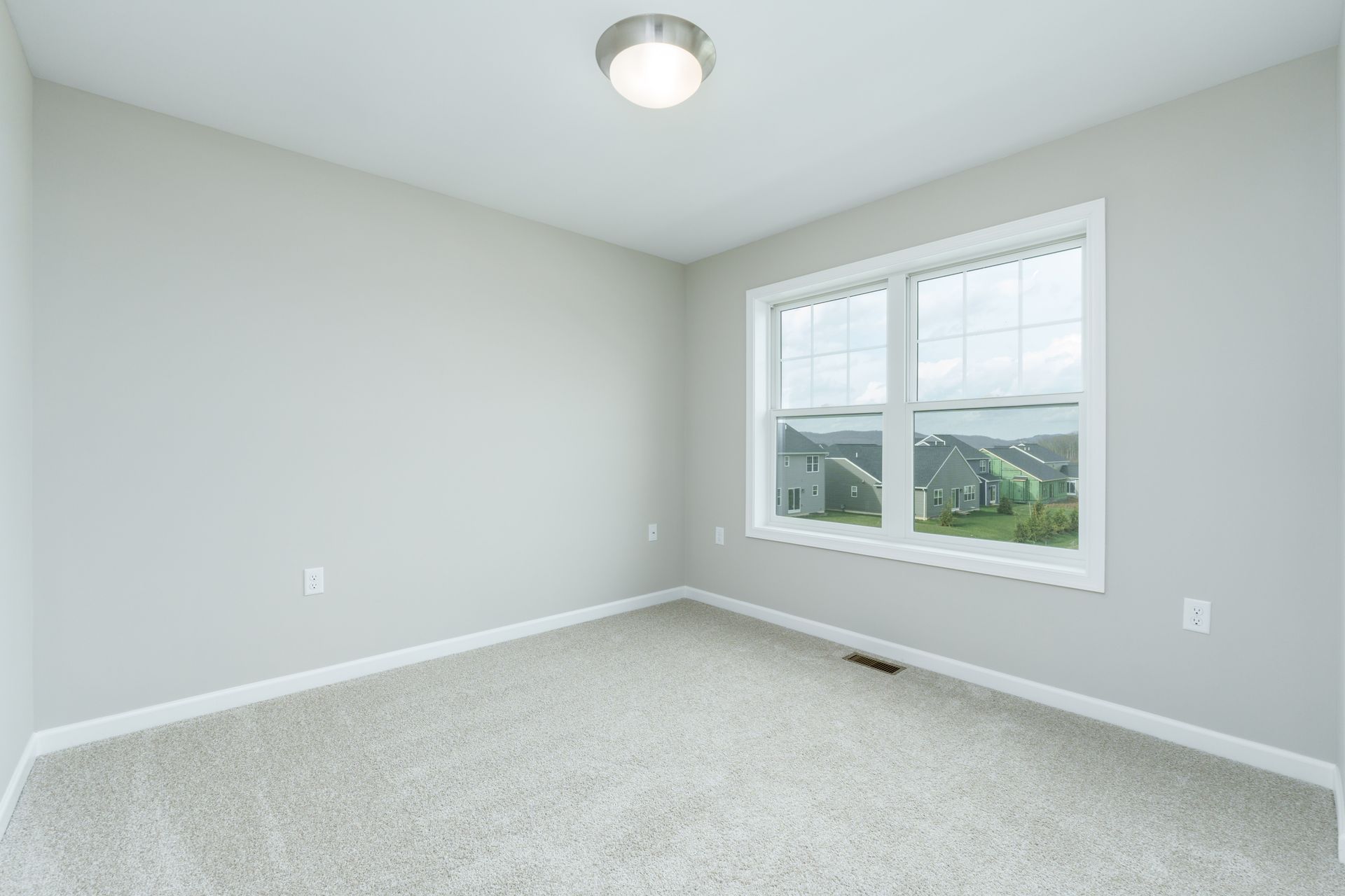 Charlotte-C-GP206-Bedroom-3-1