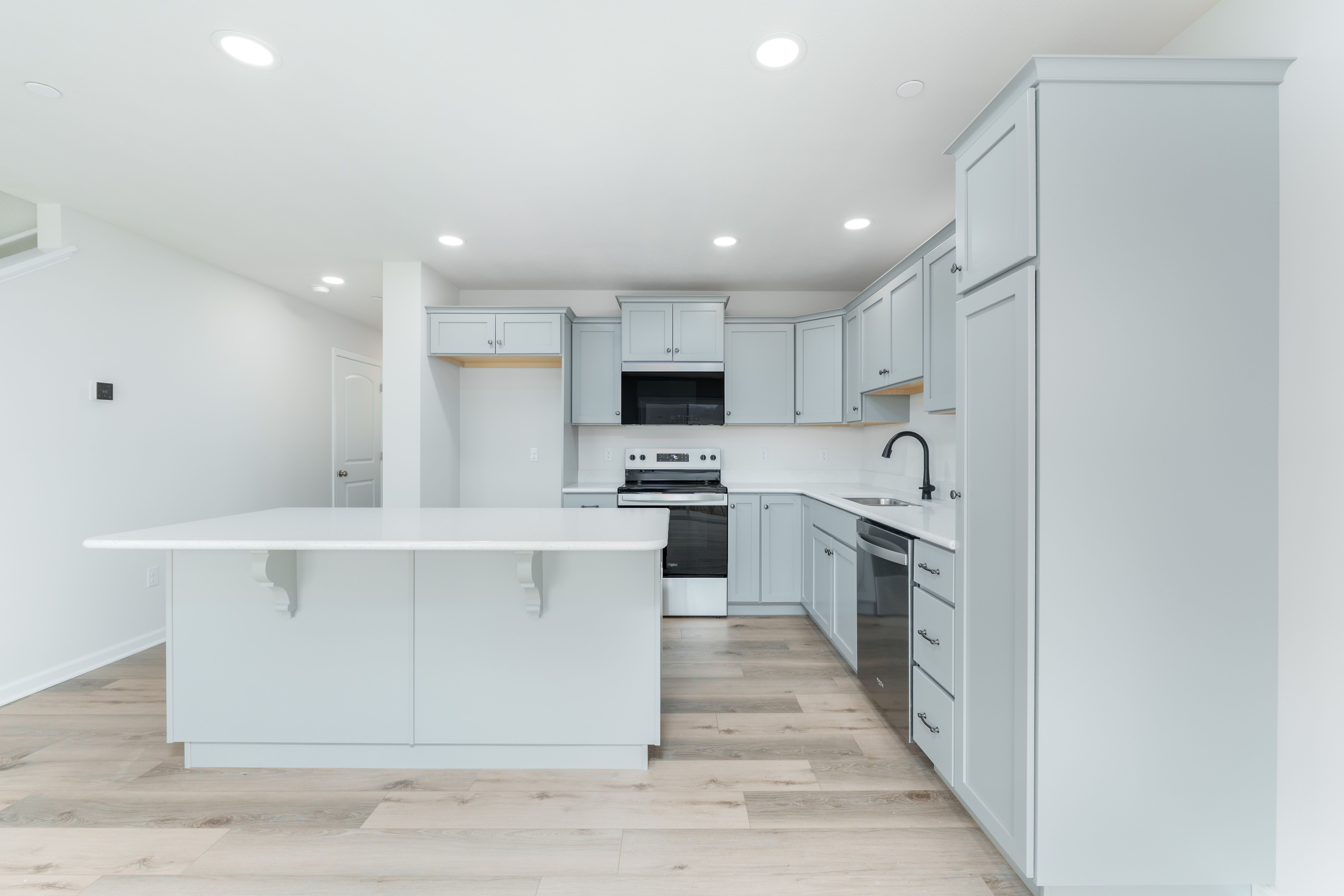 Steadfield-SCTH101-Kitchen-Great-Room-4