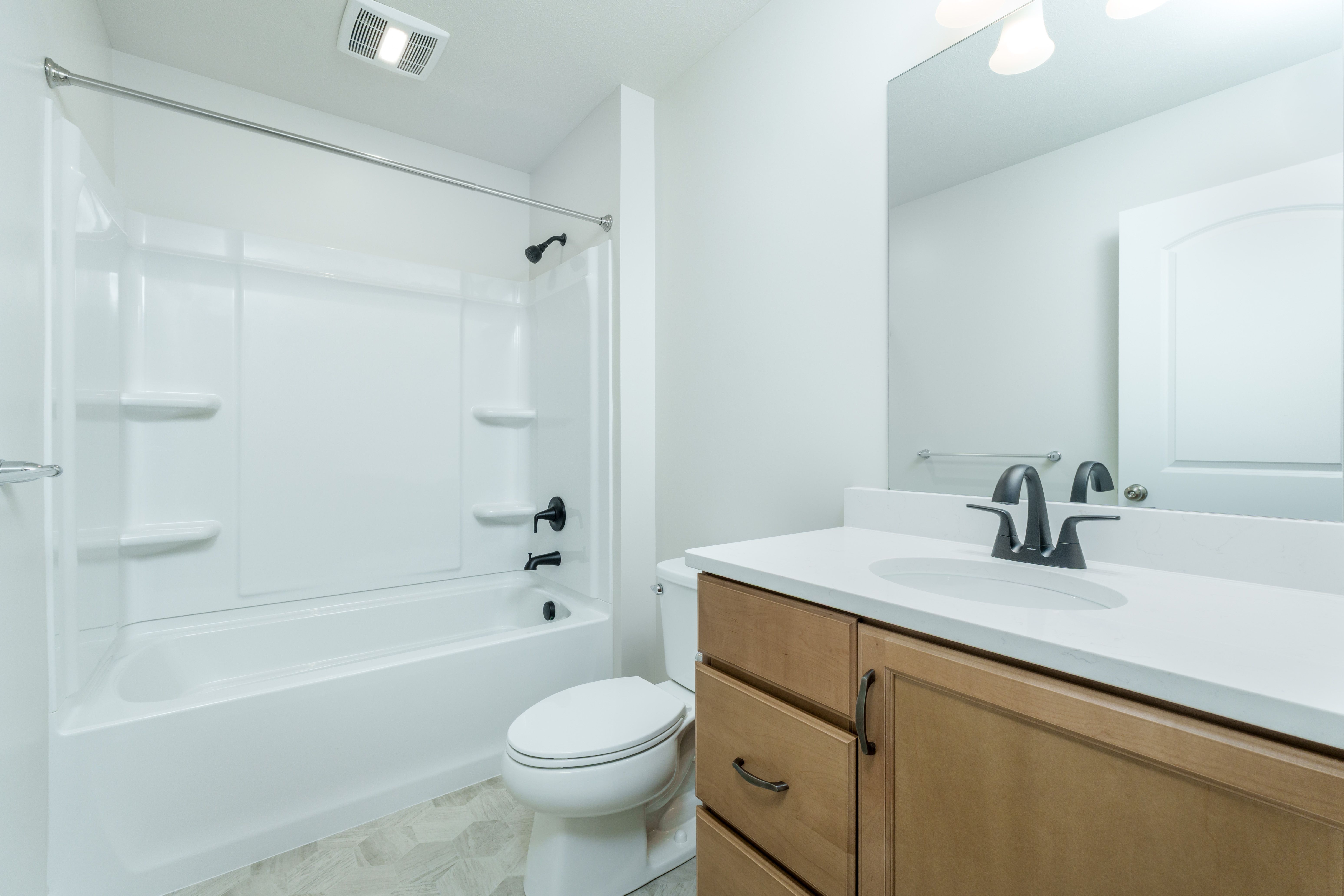 Steadfield-SCTH101-Bath-2-1