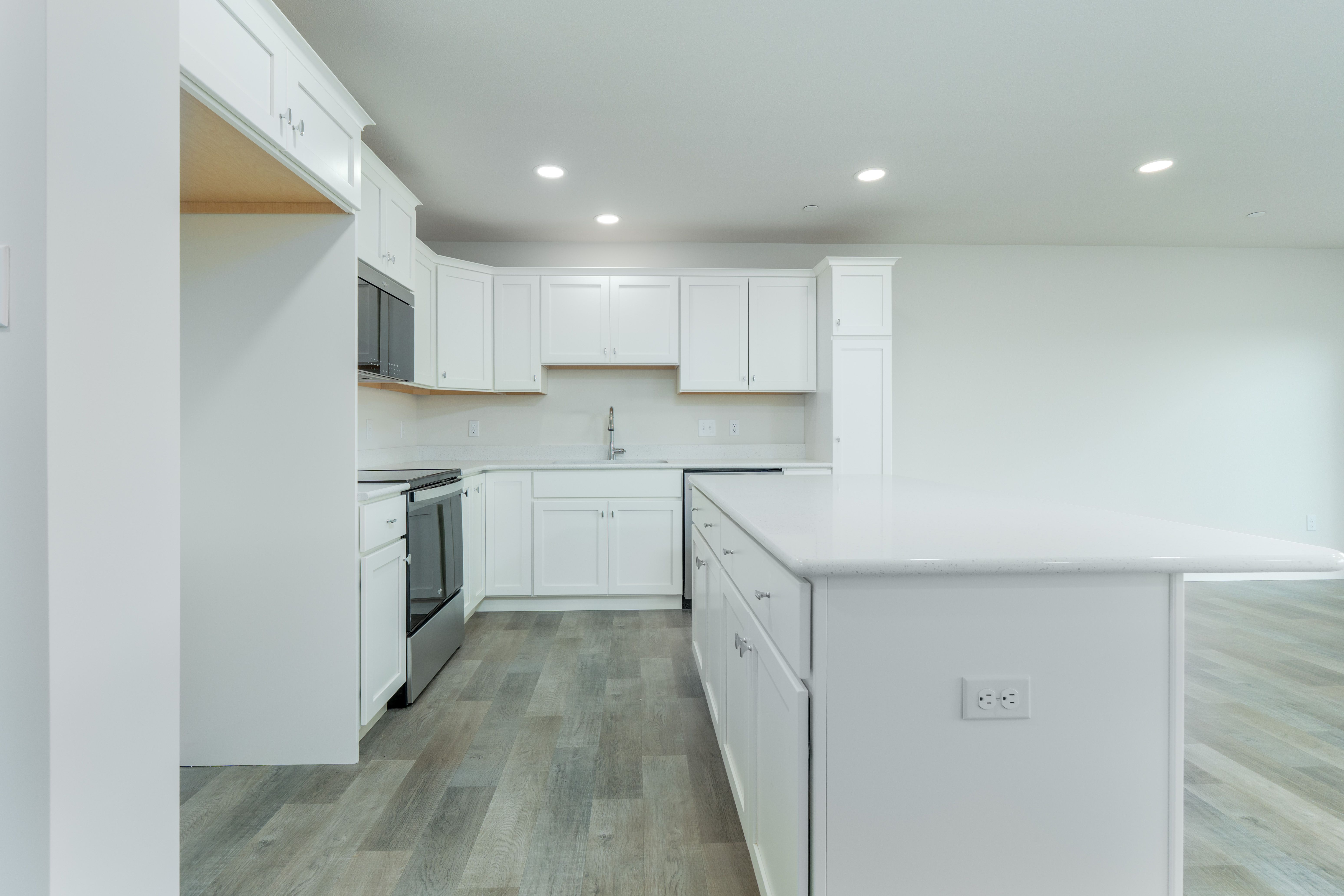 Steadfield-SCTH102-Kitchen-Great-Room-2