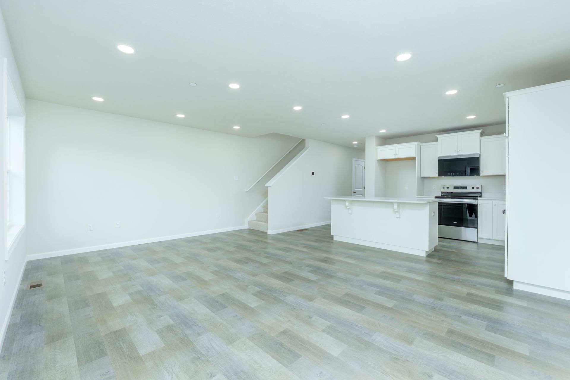 Steadfield-SCTH102-Kitchen-Great-Room-6