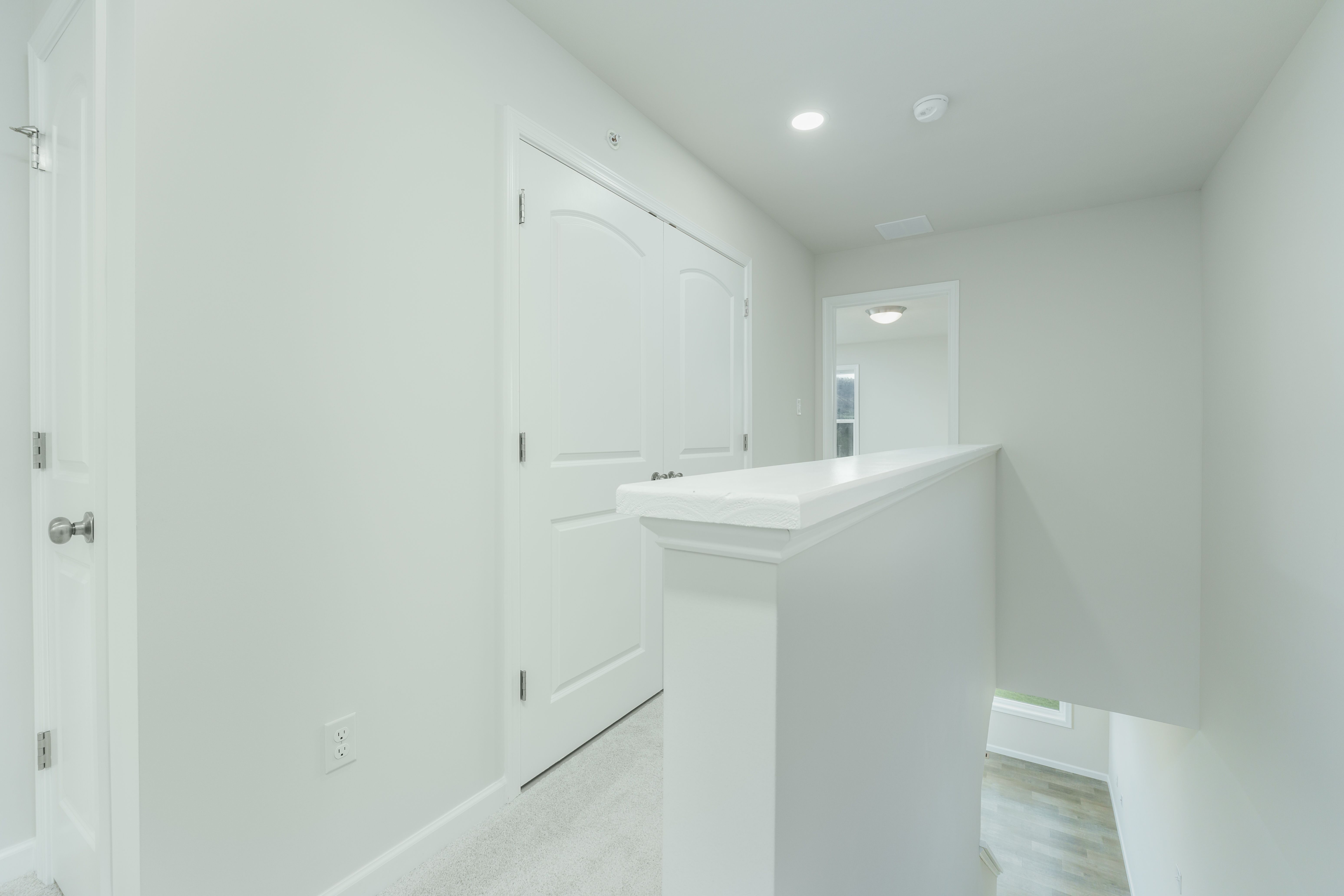 Steadfield-SCTH102-Upper-Hall-Laundry-1
