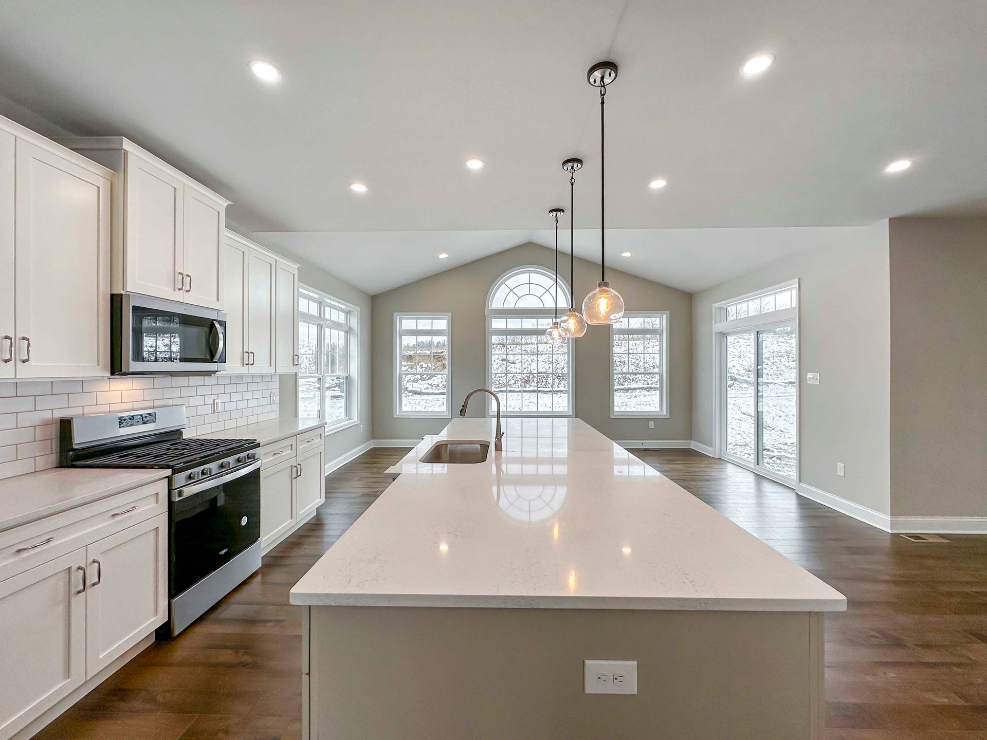 Newport-C-Kitchen-Keeping-Room-5