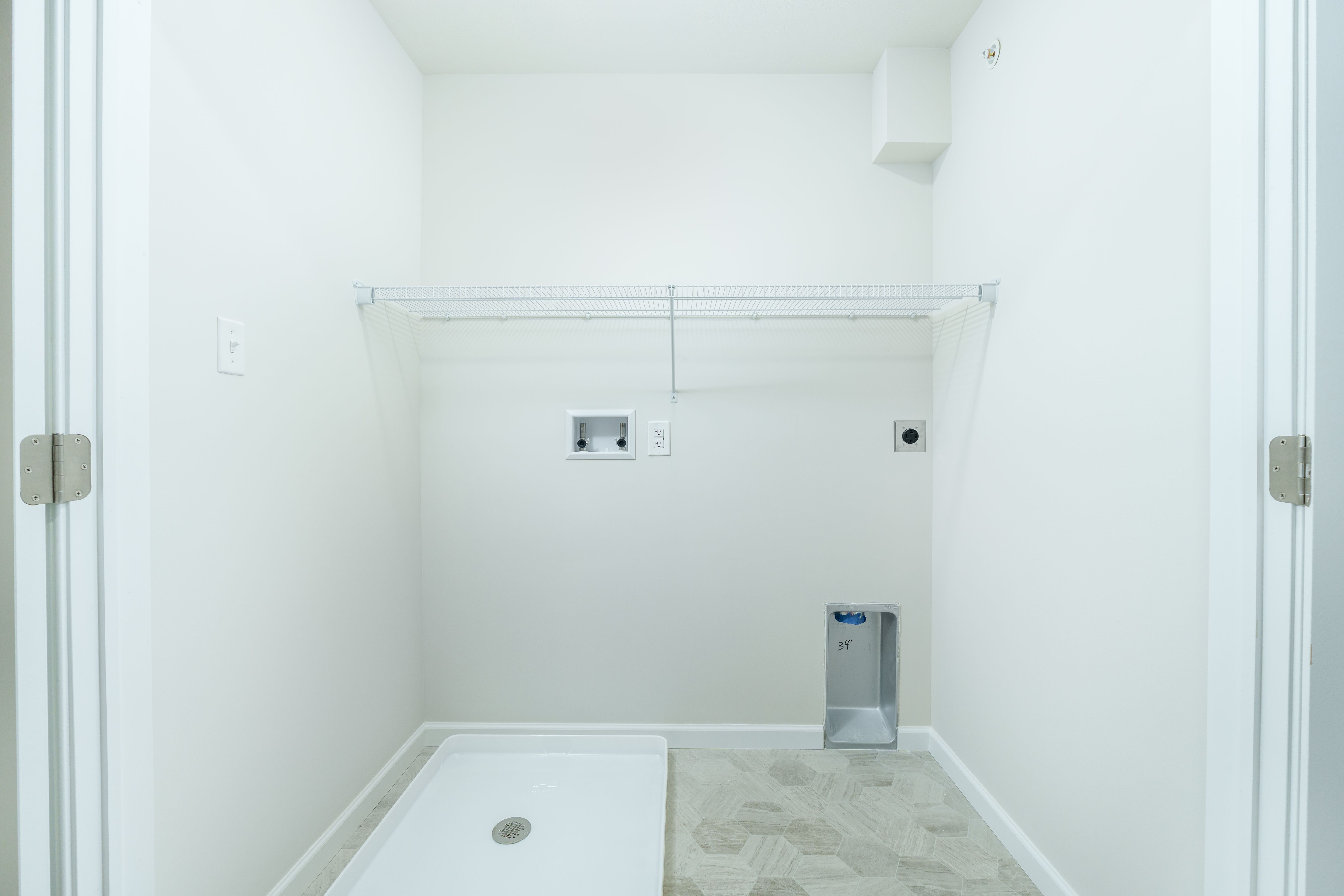 Steadfield-SCTH102-Upper-Hall-Laundry-3