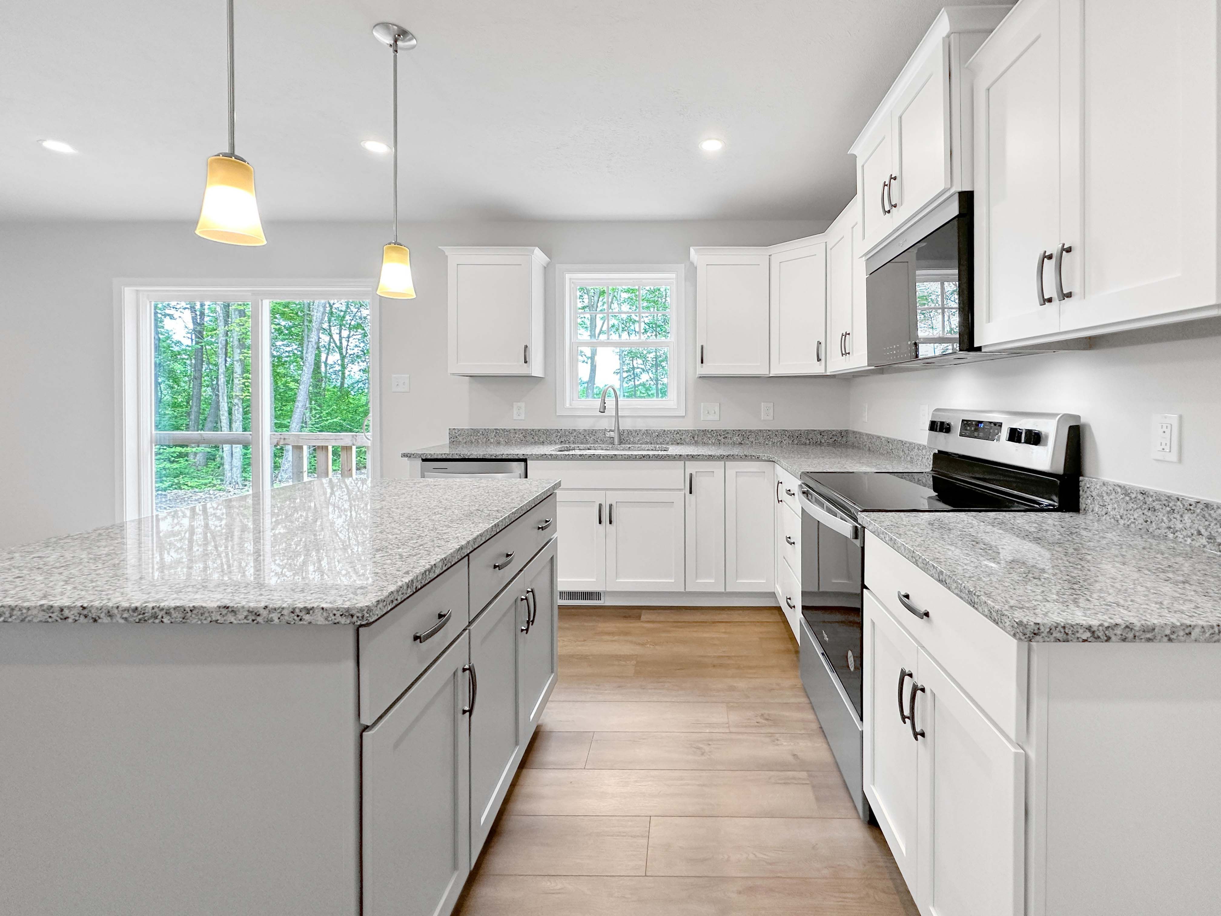 Hawthorne-B-Kitchen-6