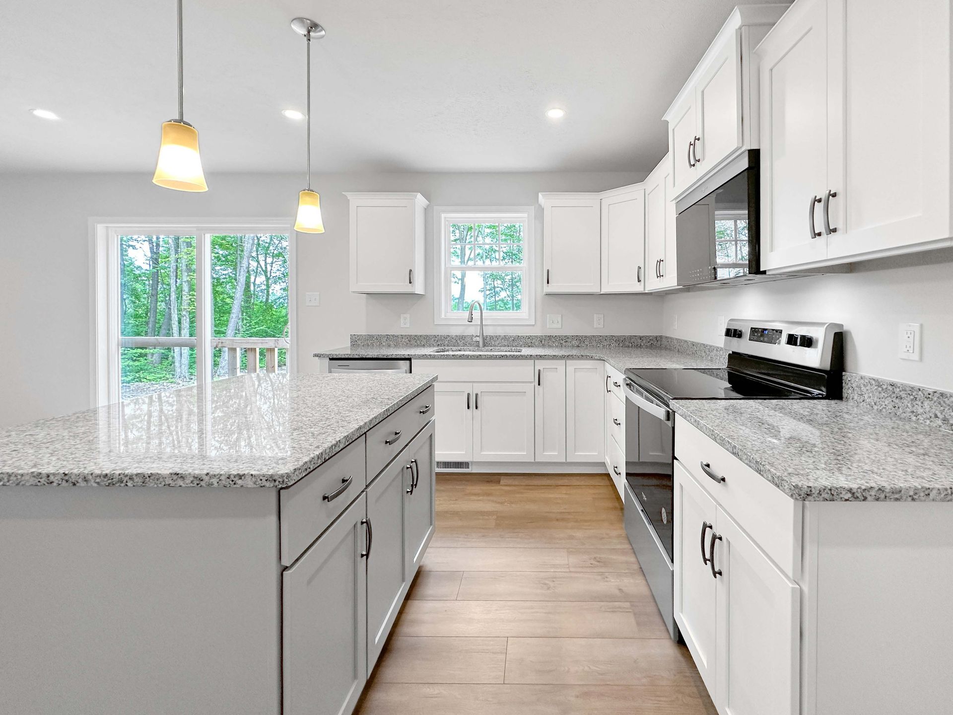 Hawthorne-B-Kitchen-6