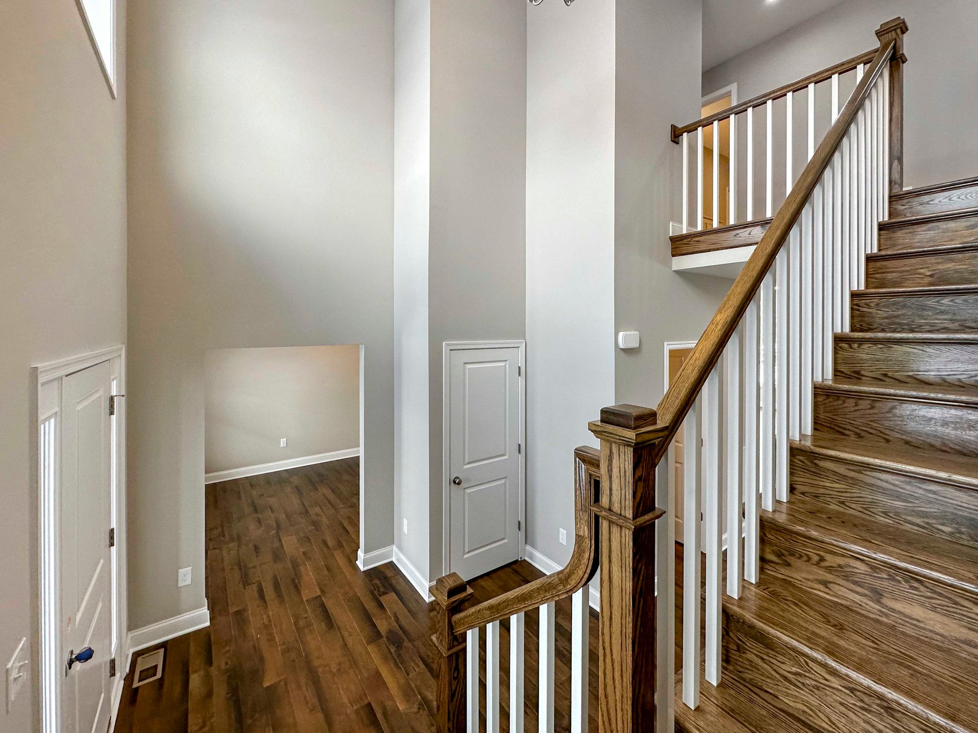 Newport-C-Foyer-6