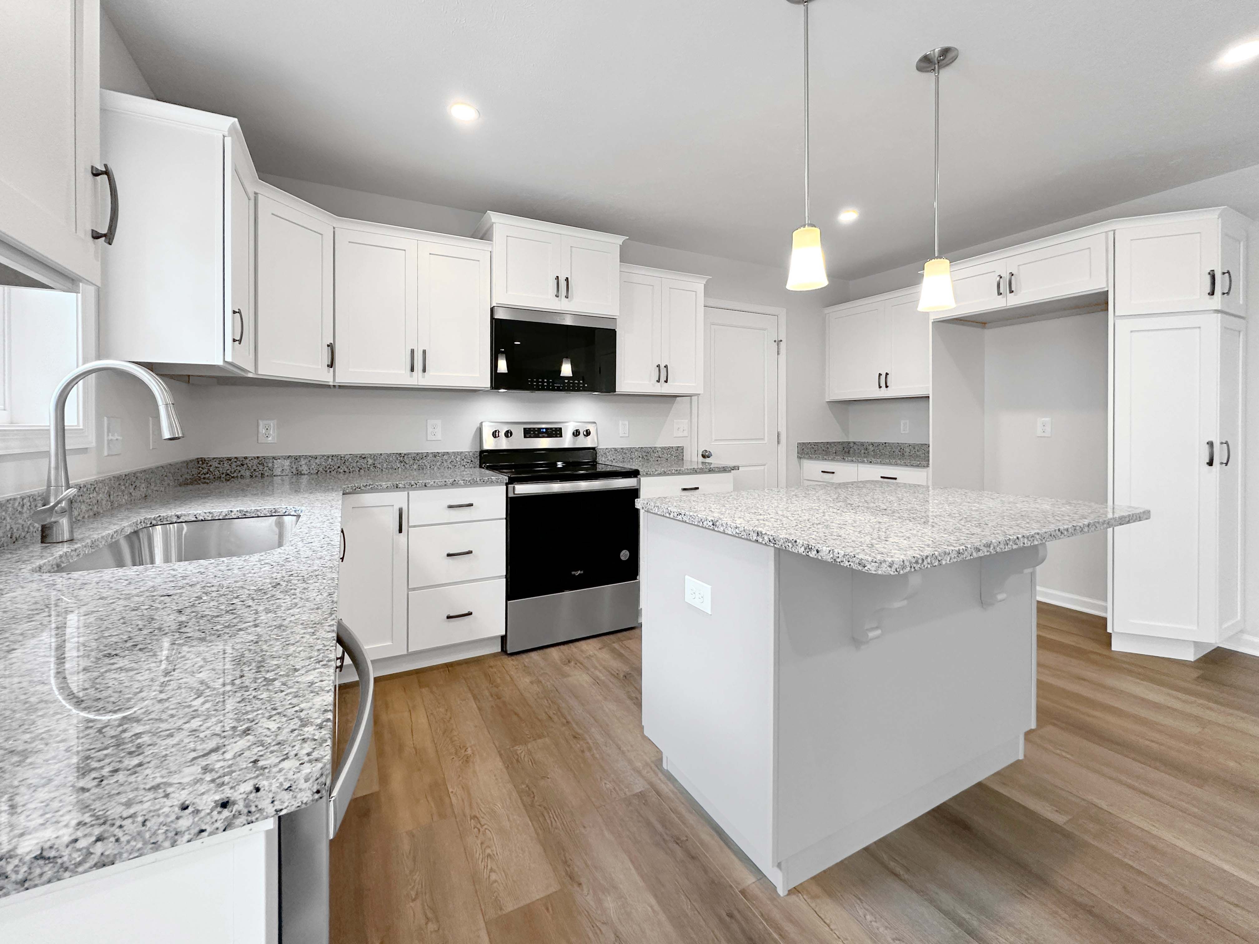 Hawthorne-B-Kitchen-5