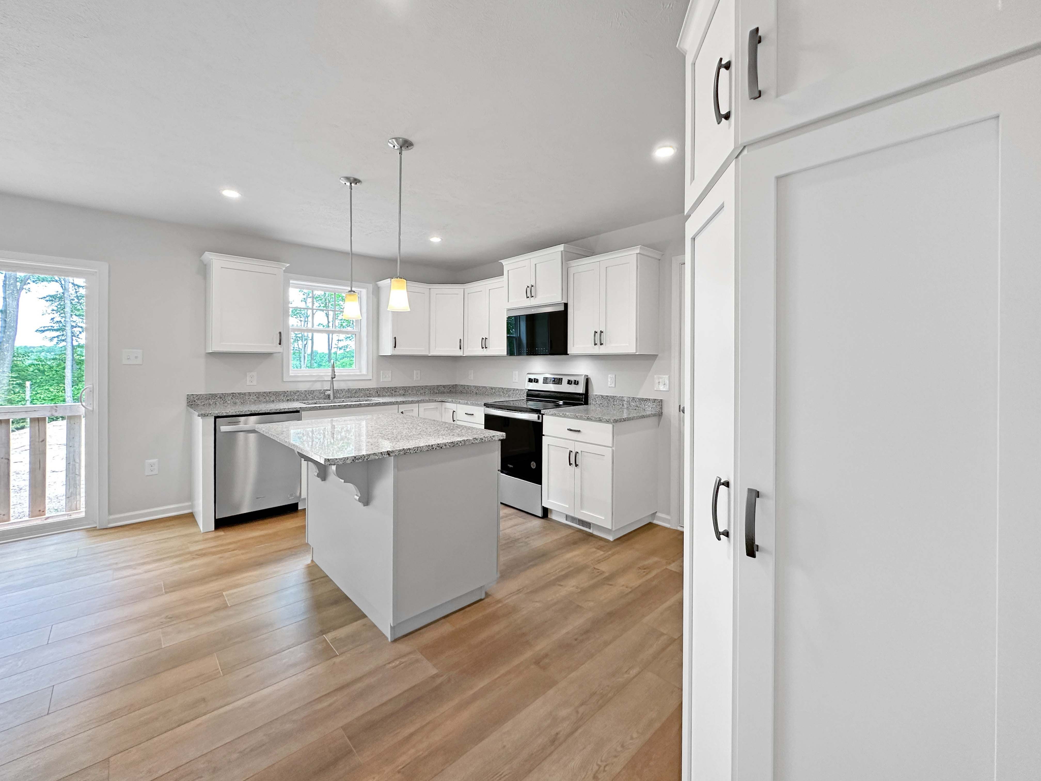 Hawthorne-B-Kitchen-7
