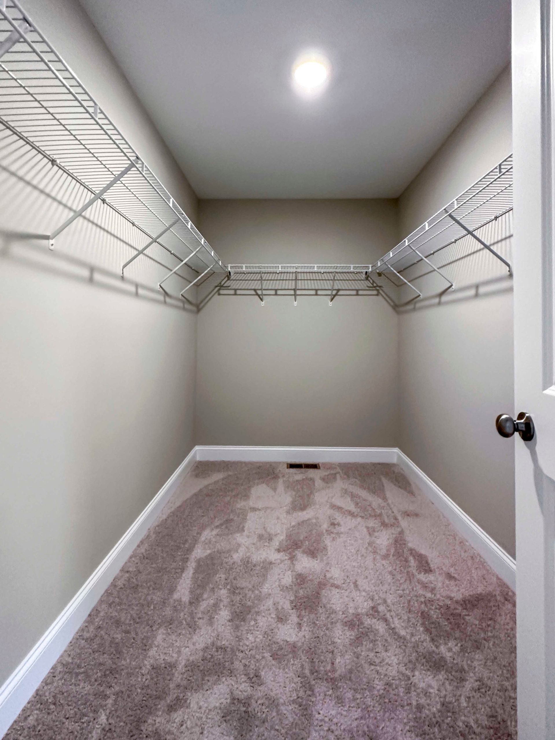 Newport-C-Owners-Closet