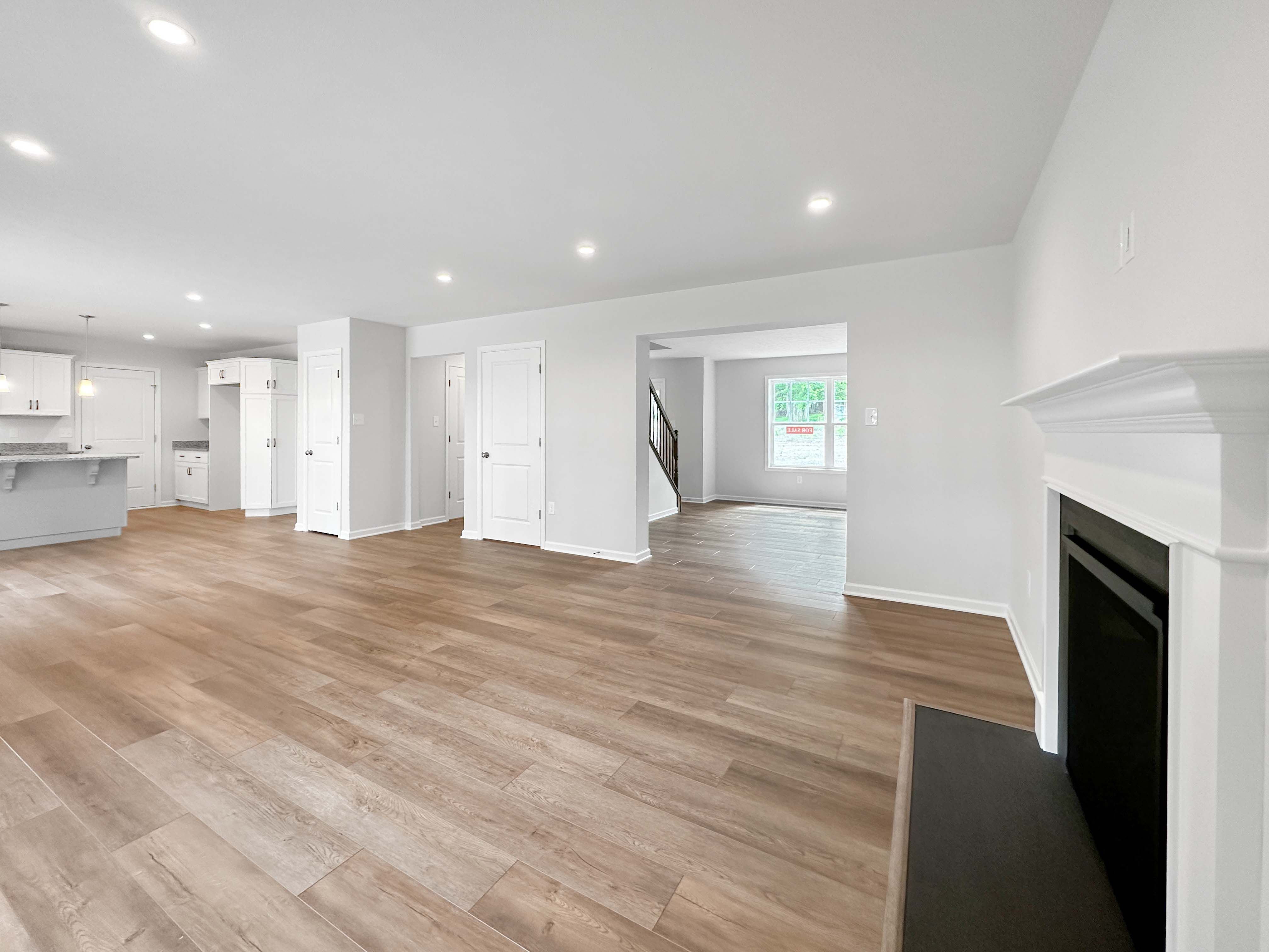 Hawthorne-B-Family-Room-2