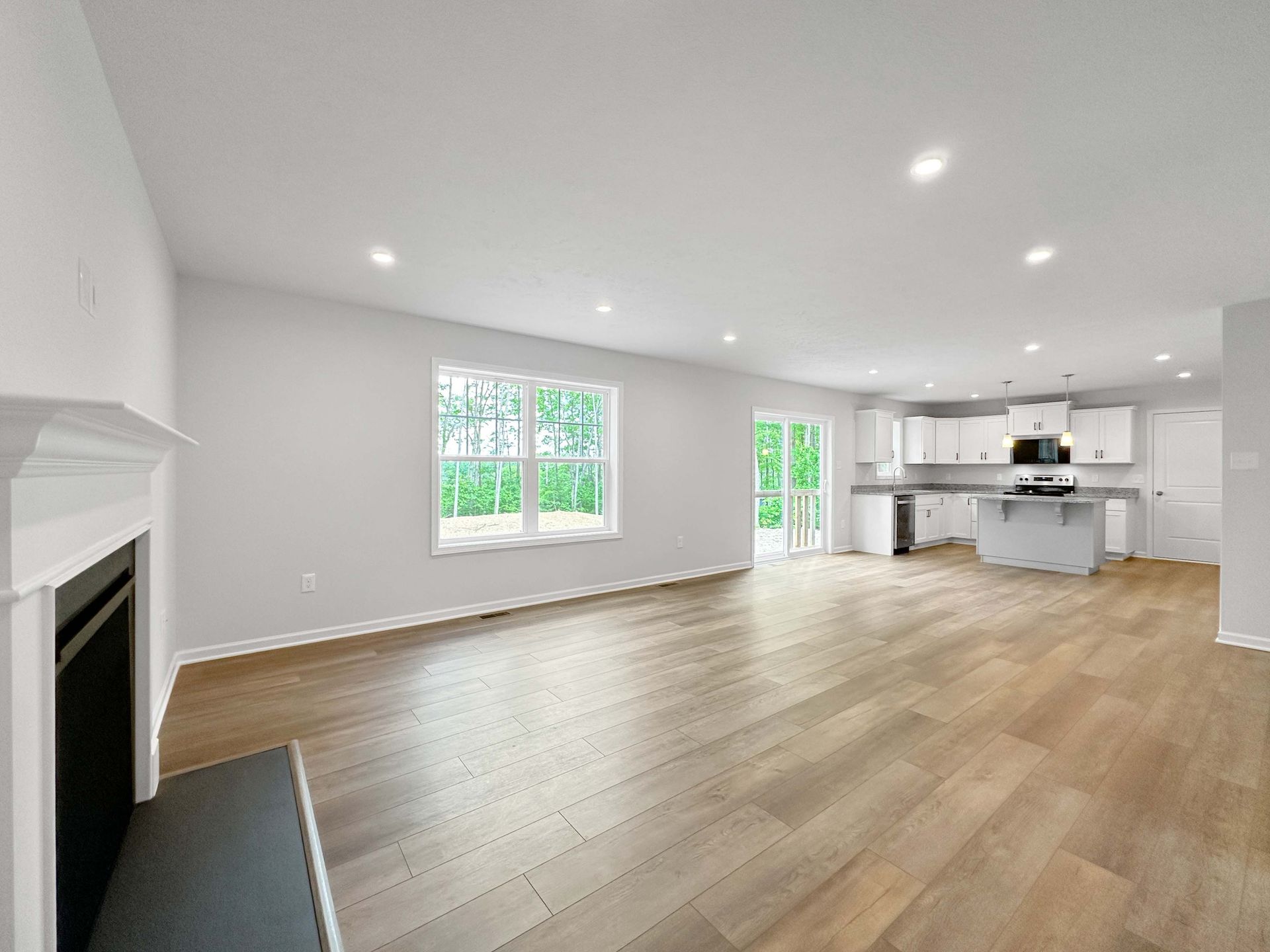Hawthorne-B-Family-Room-1
