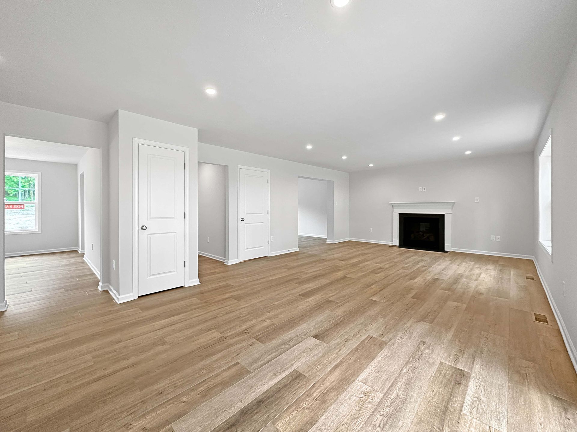 Hawthorne-B-Family-Room-5