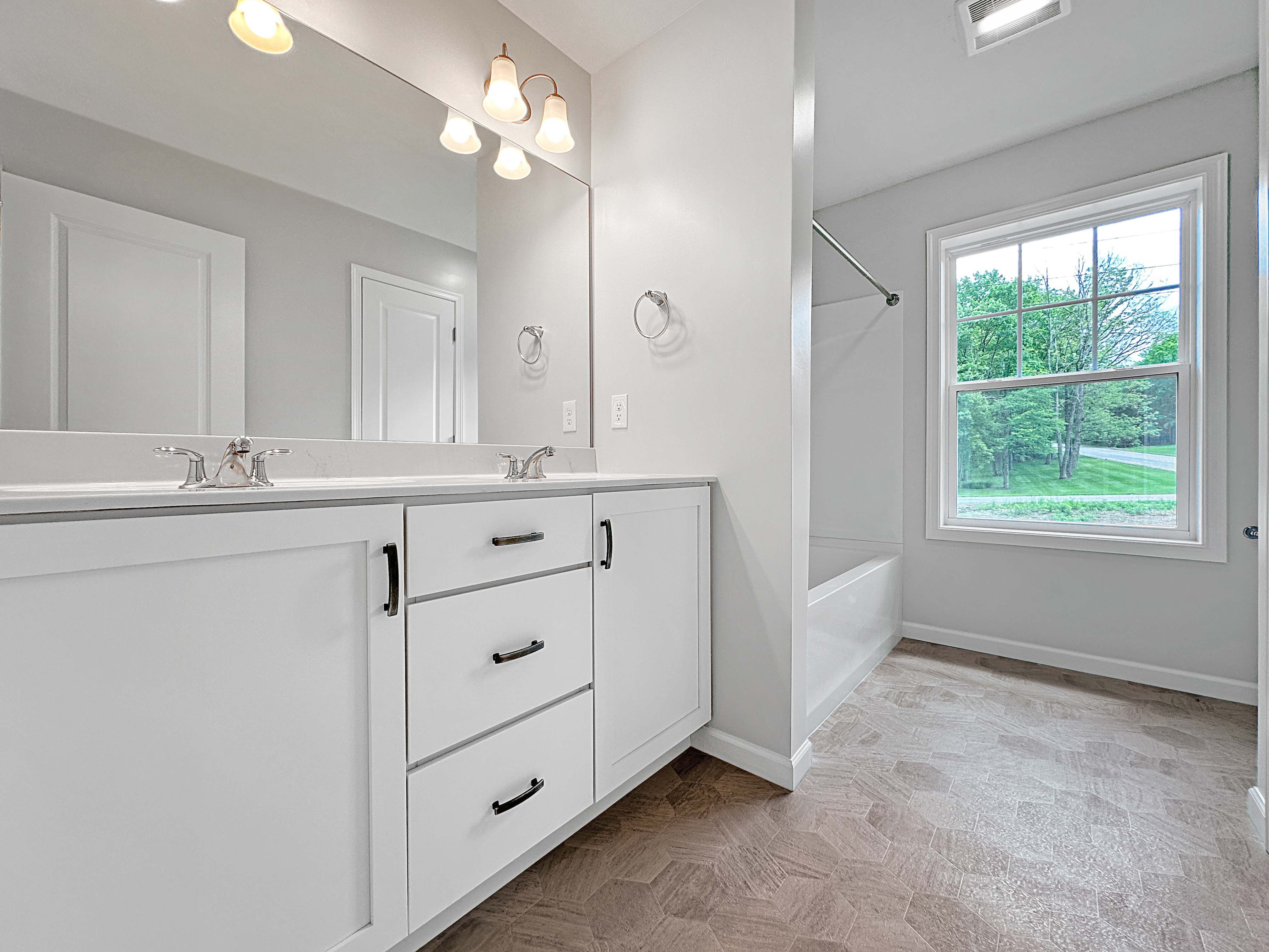 Hawthorne-B-Bath-2.2