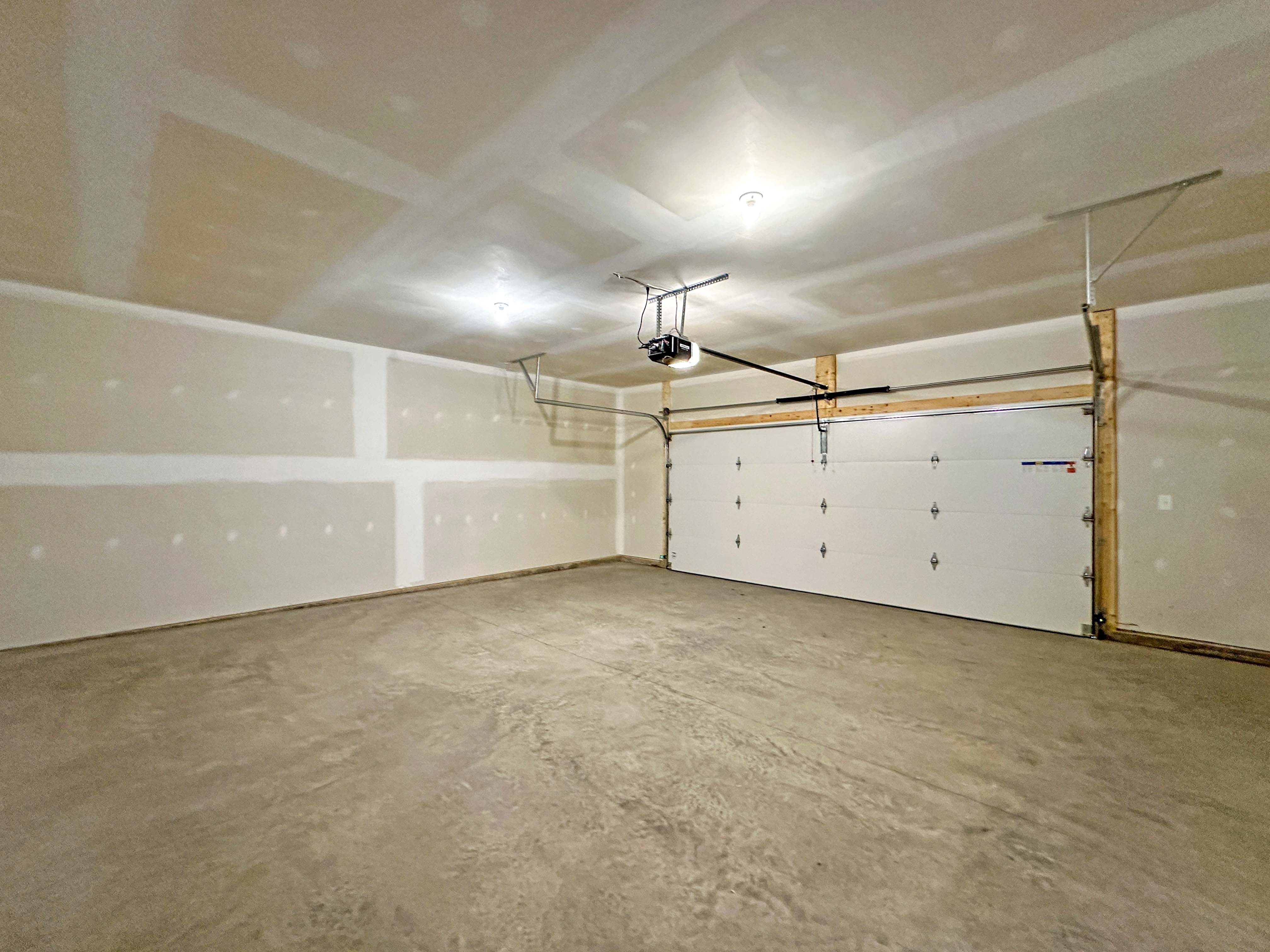 Hawthorne-B-Garage