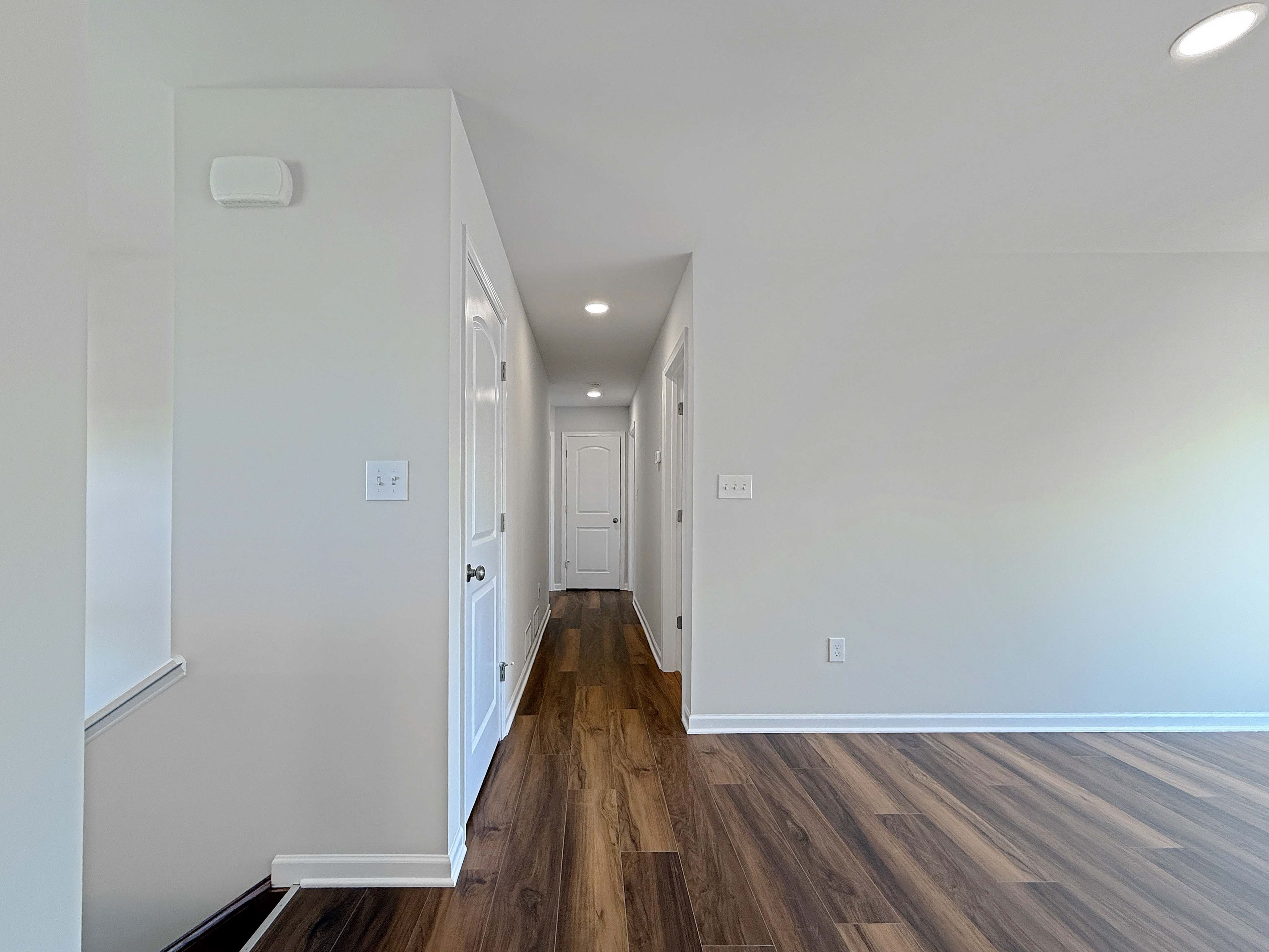 Norwood-CF127-Hall-1
