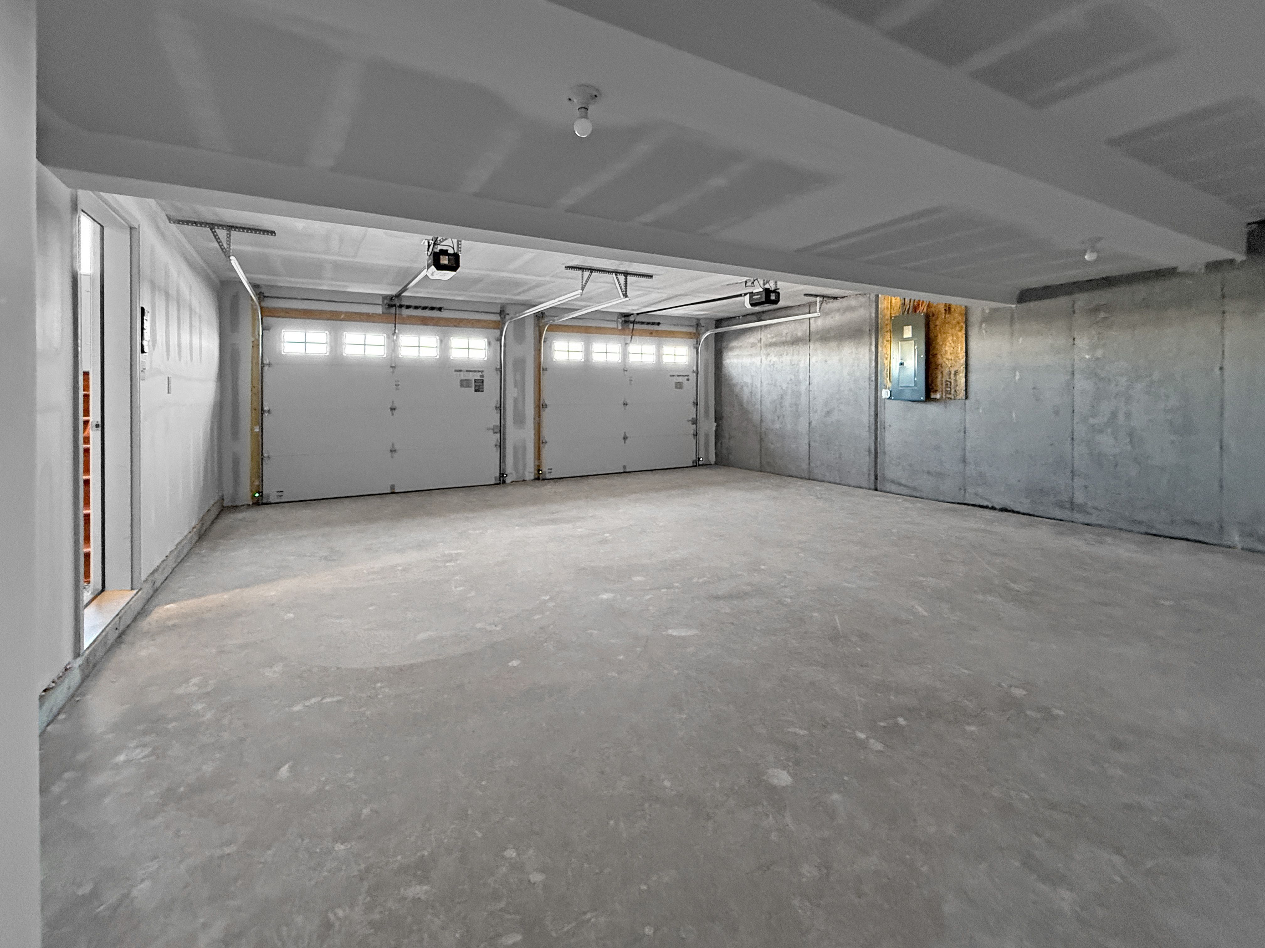 Norwood-CF127-Garage-1