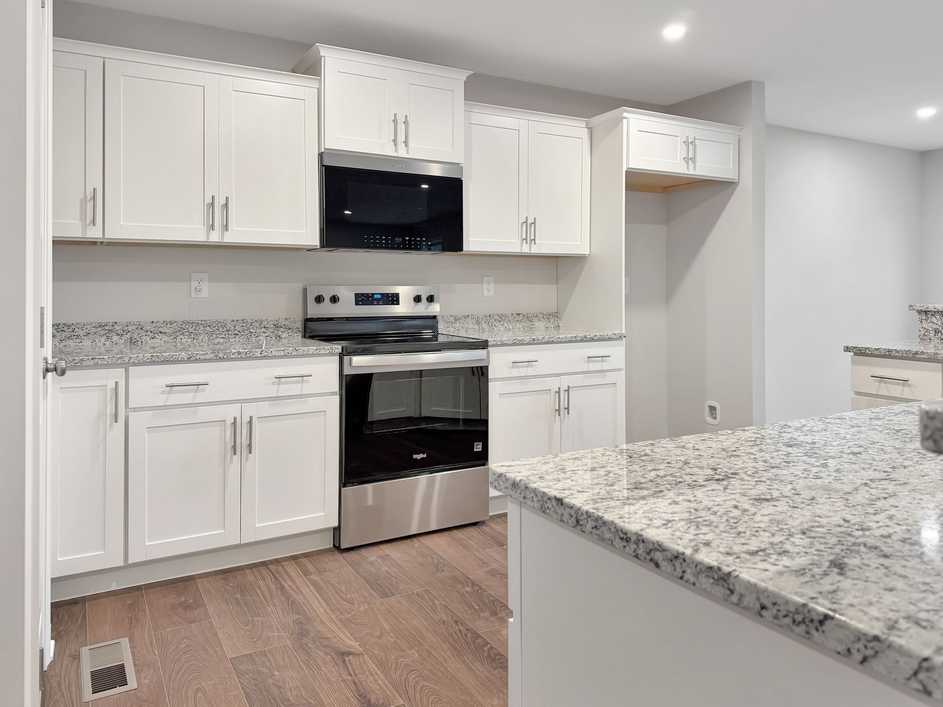 Hampton-B-FP15-Kitchen-9