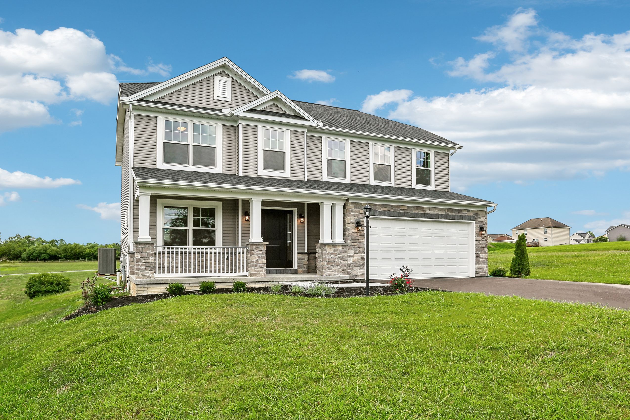 Greenwood-C-CM32-Exterior-Front-4