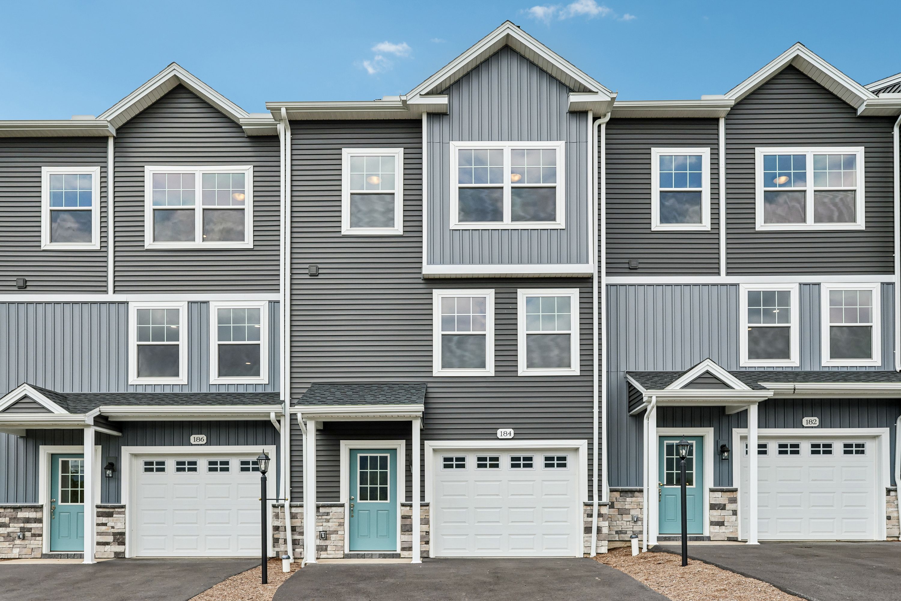 Redfield - Steeplechase Townhomes: Pleasant Gap, Pennsylvania - S&A Homes