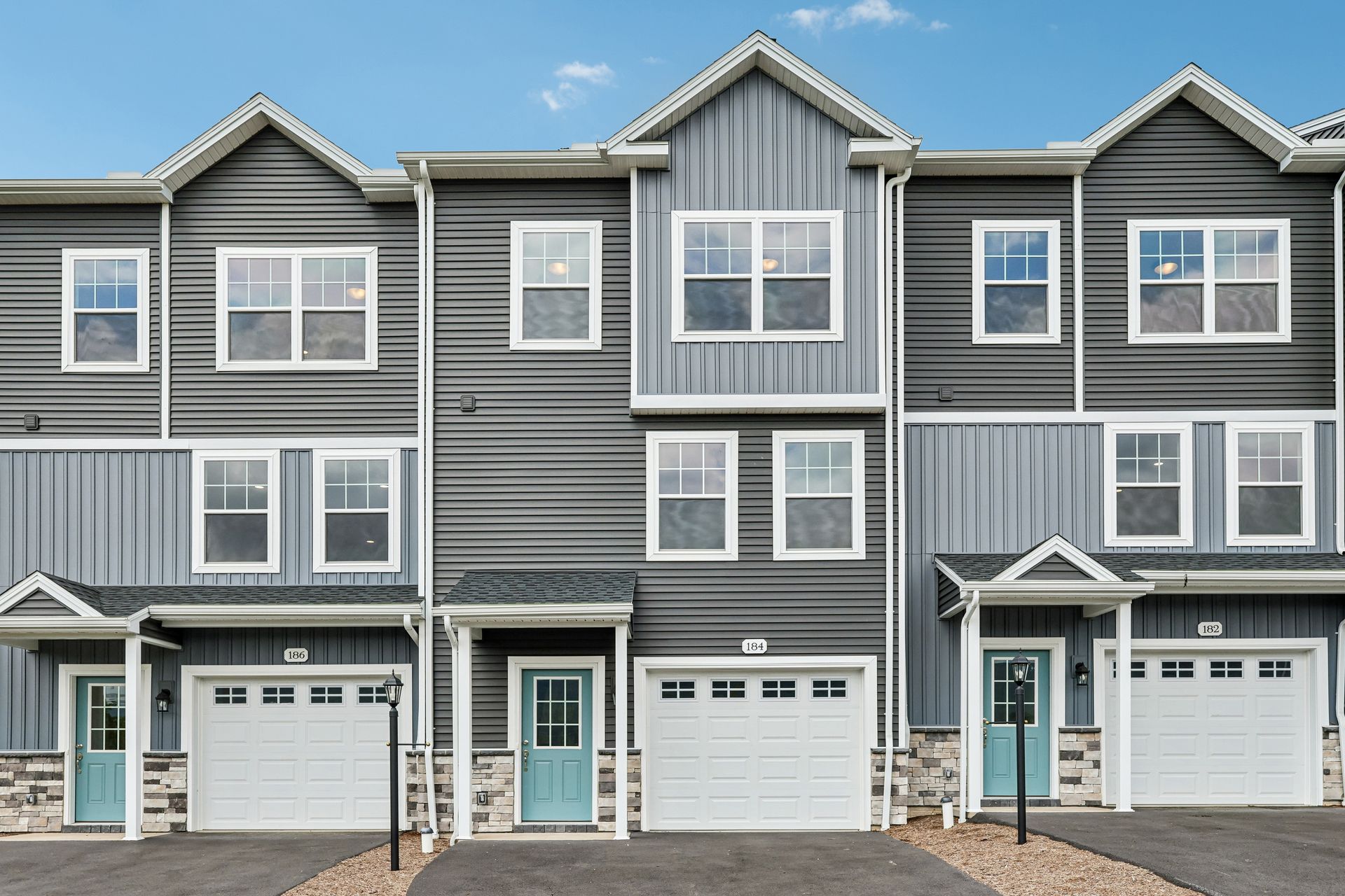 Redfield-SCTH92-Exterior-3