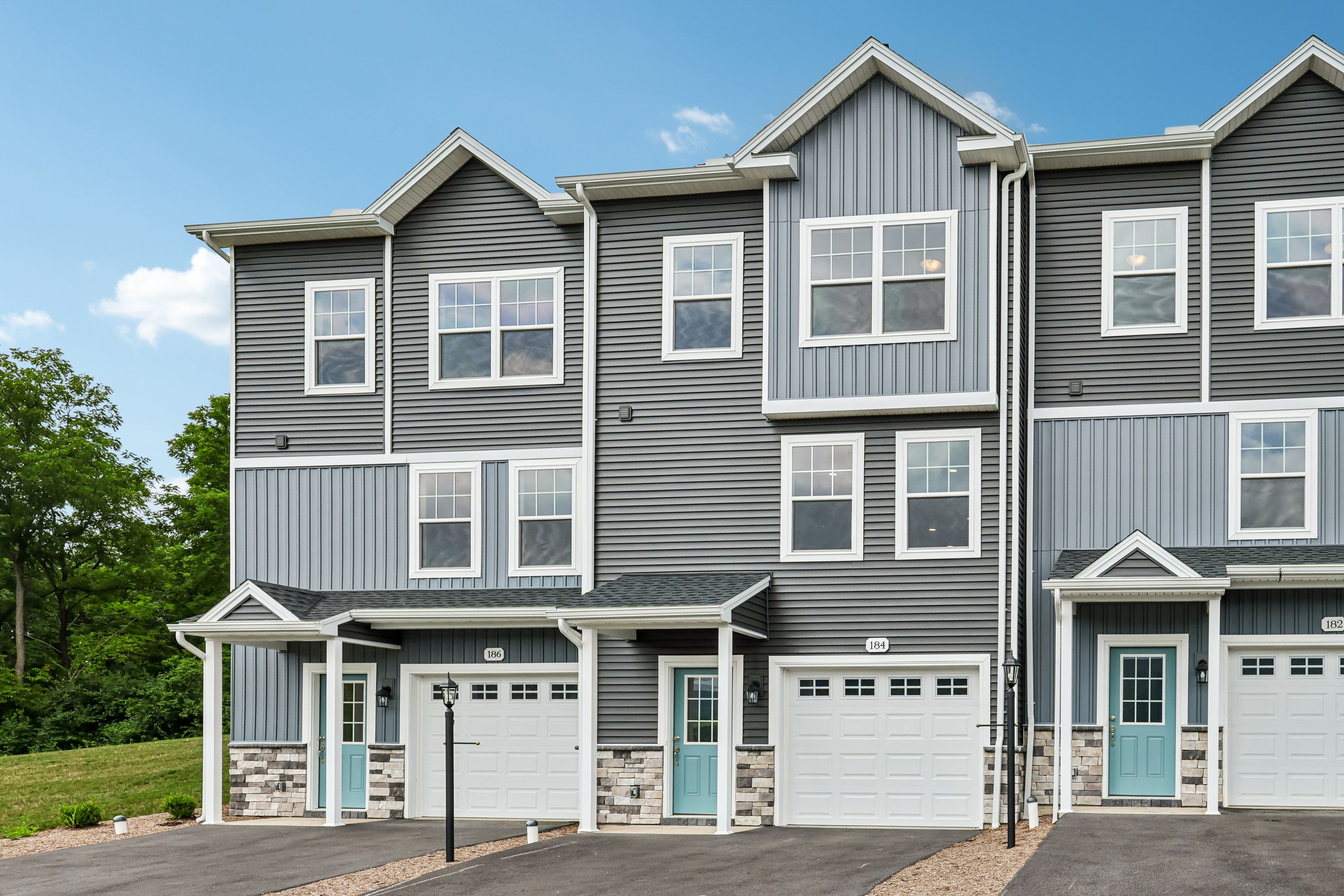 Redfield-SCTH92-Exterior-4