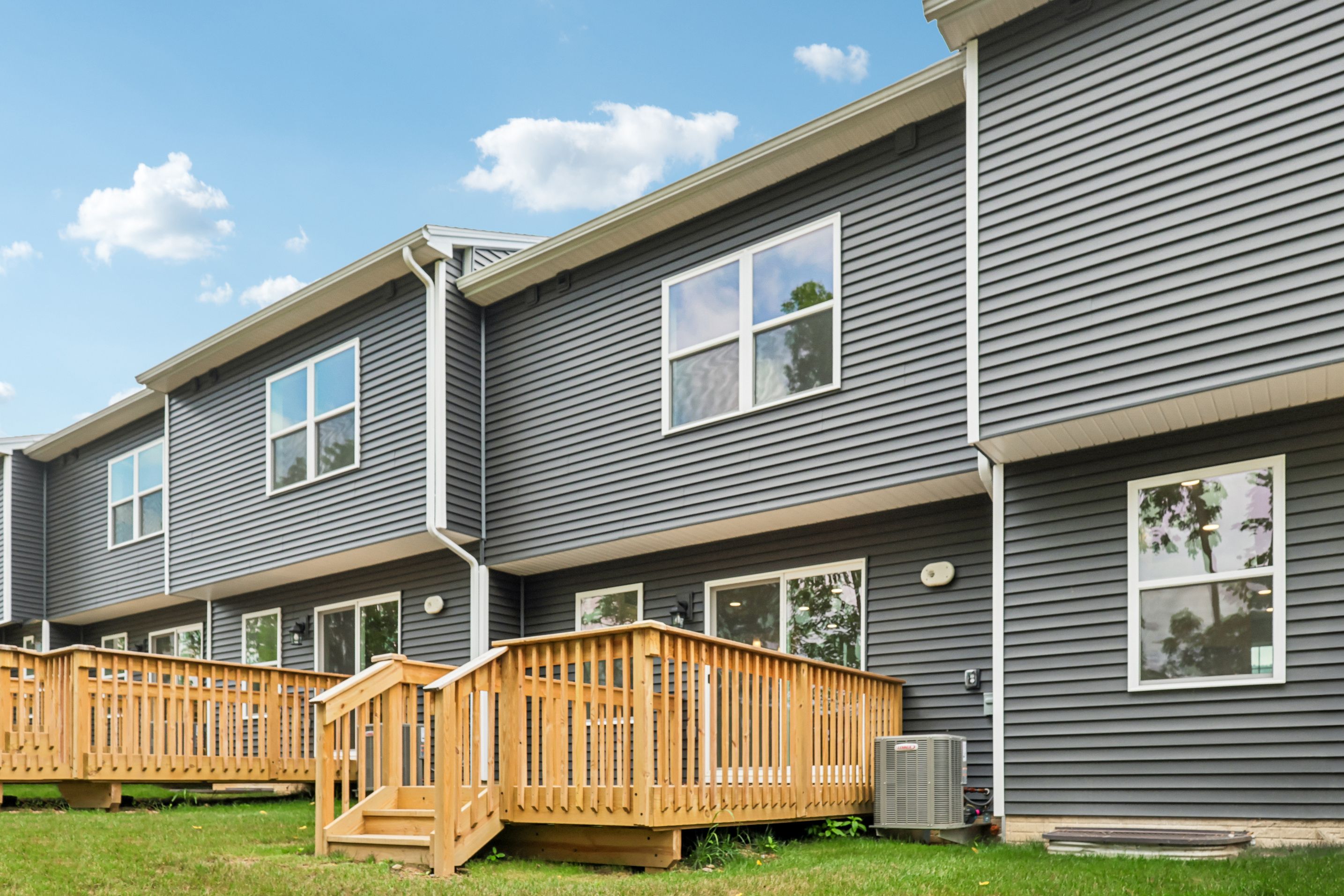 Redfield-SCTH92-Exterior-5