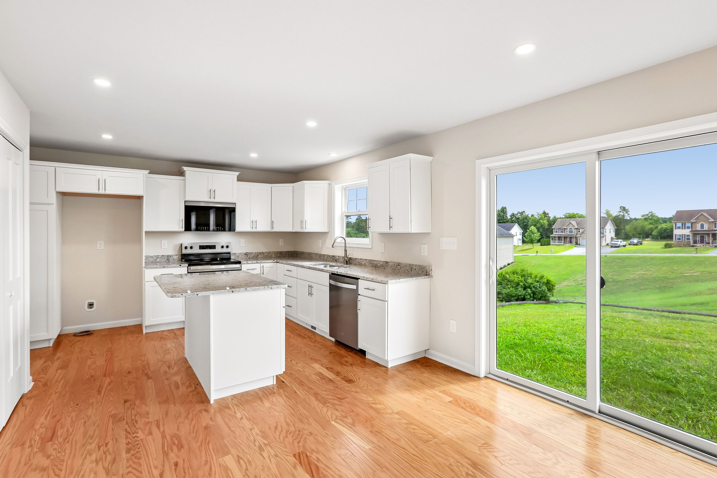 Greenwood-C-CM32-Kitchen-1