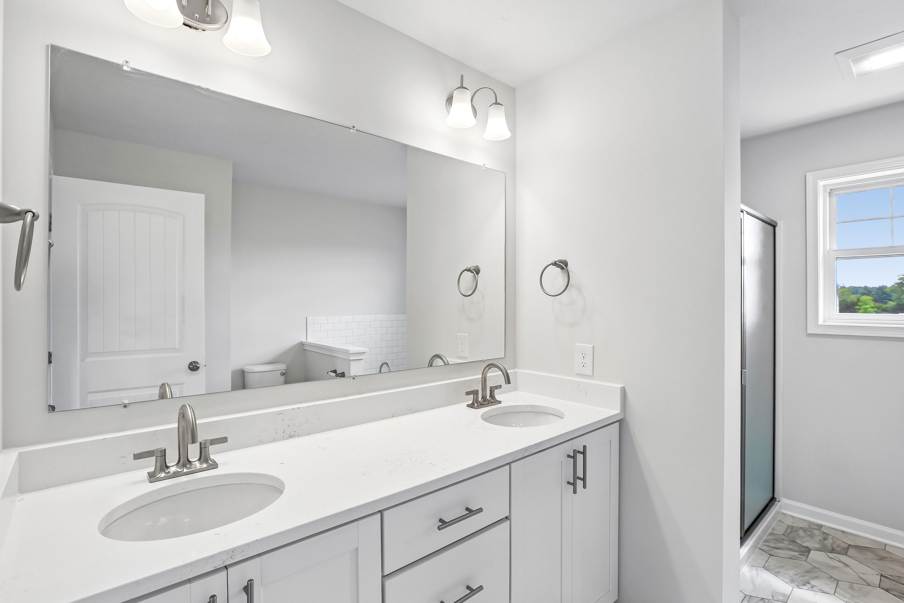 Greenwood-C-CM32-Owners-Bath-1