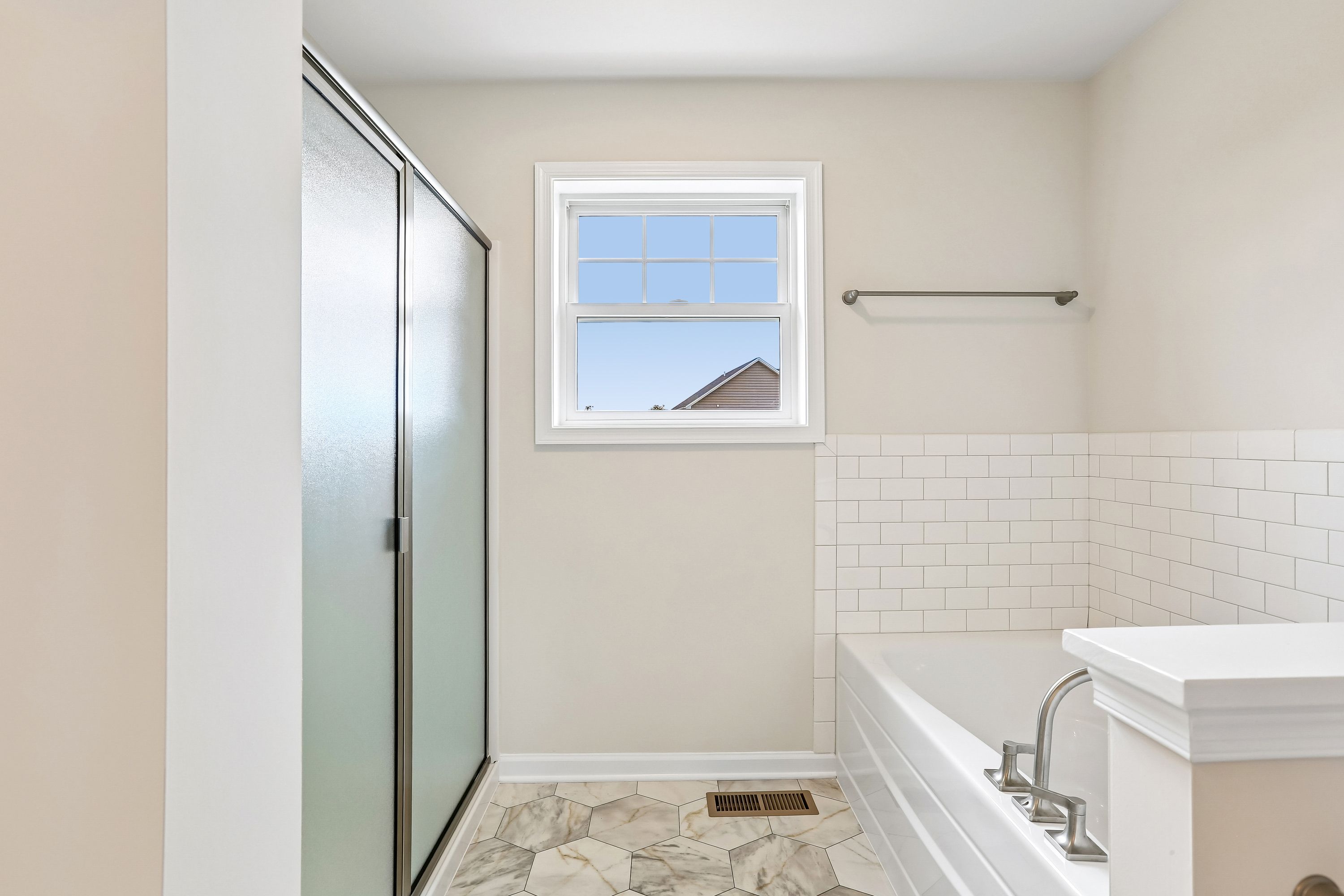 Greenwood-C-CM32-Owners-Bath-2