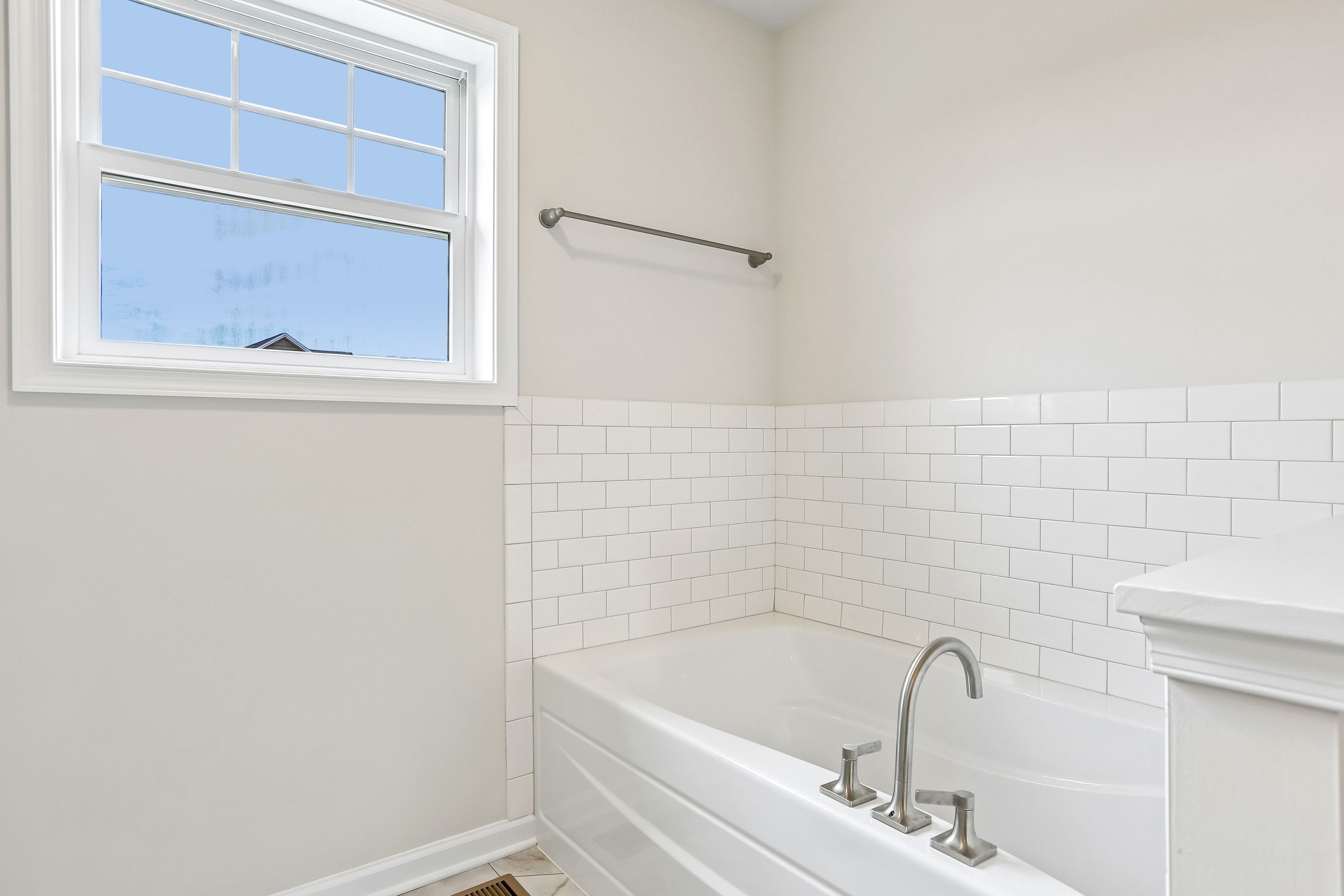 Greenwood-C-CM32-Owners-Bath-3