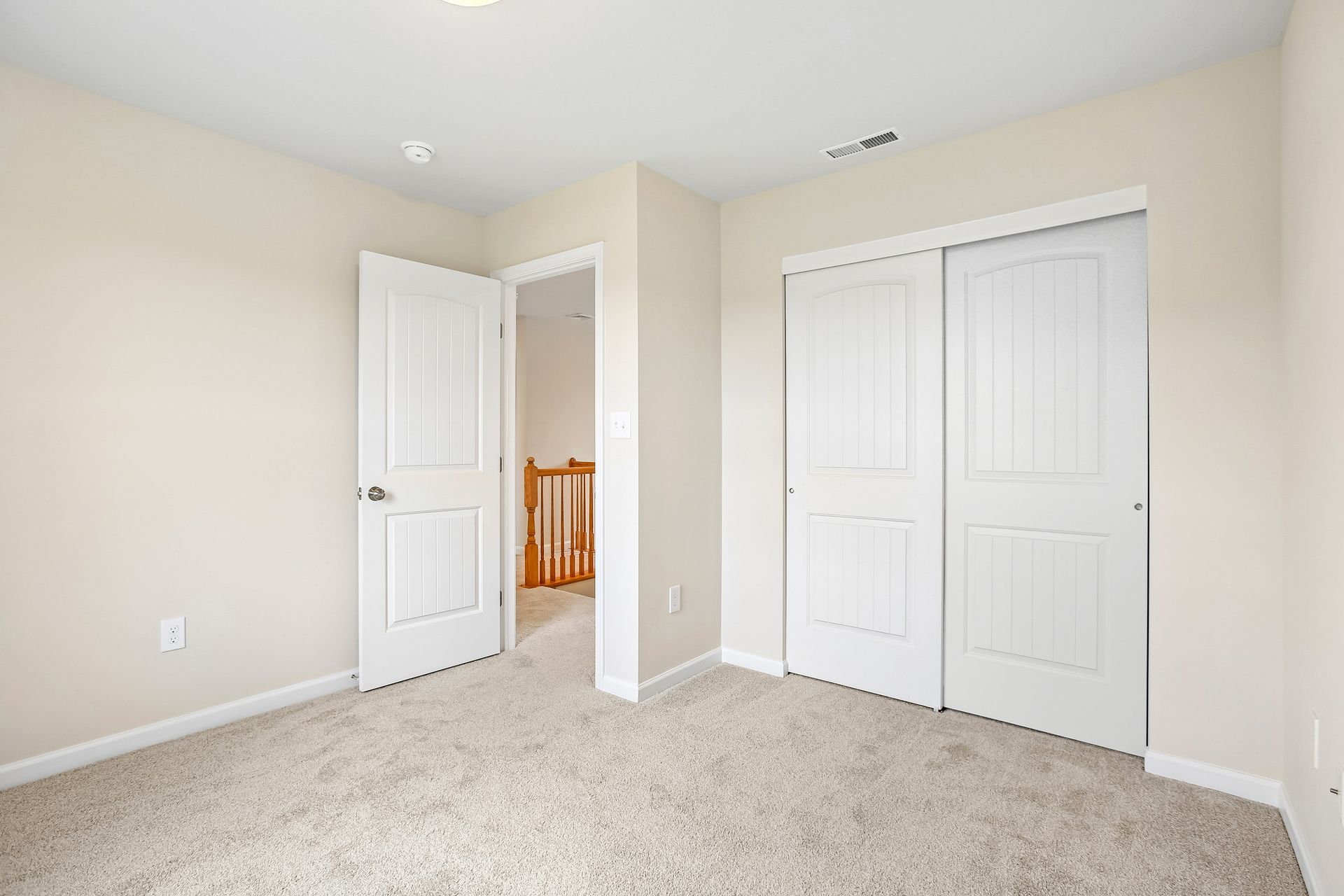 Greenwood-C-CM32-Bedroom-3-3