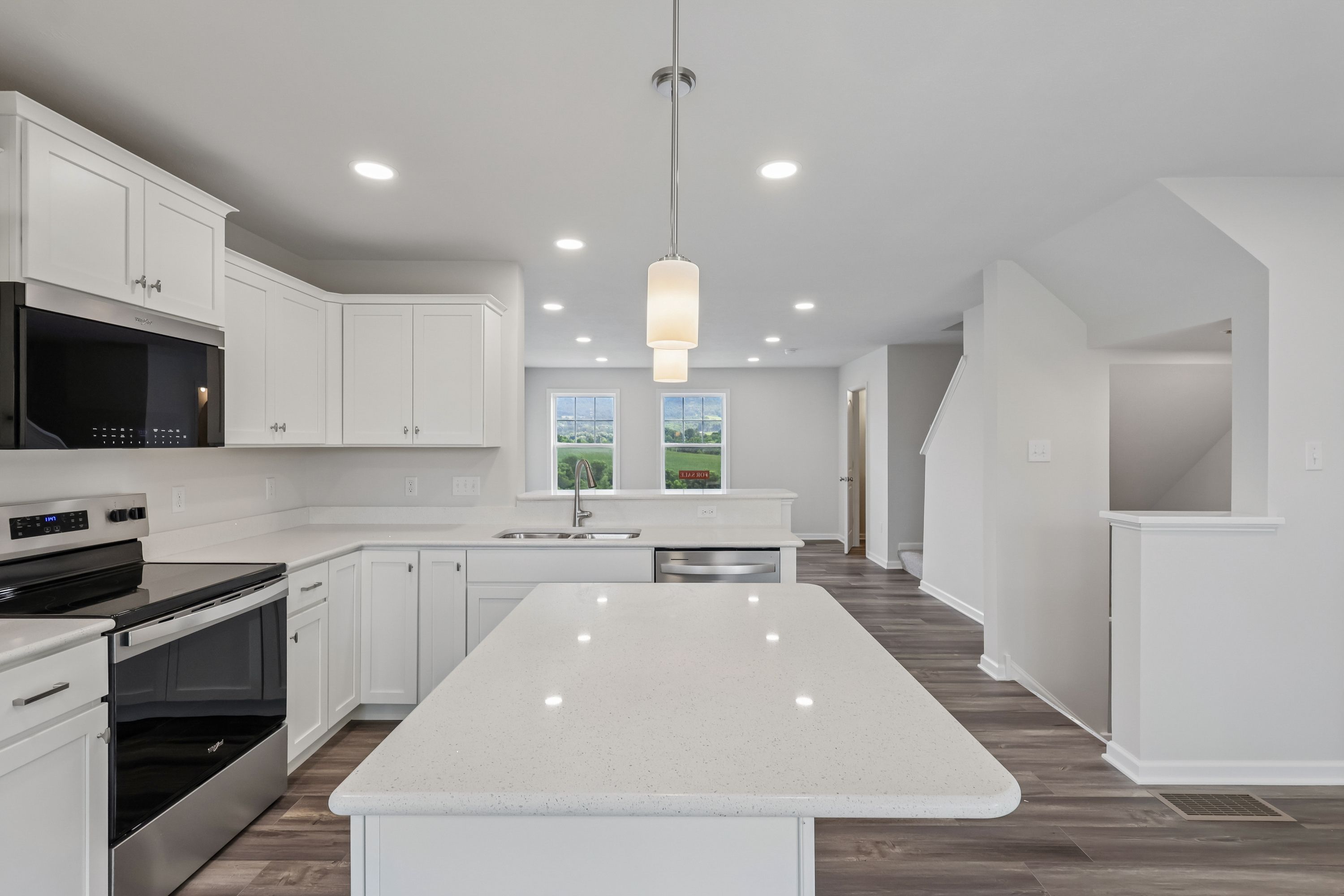 Redfield-SCTH91-Kitchen-Breakfast-8