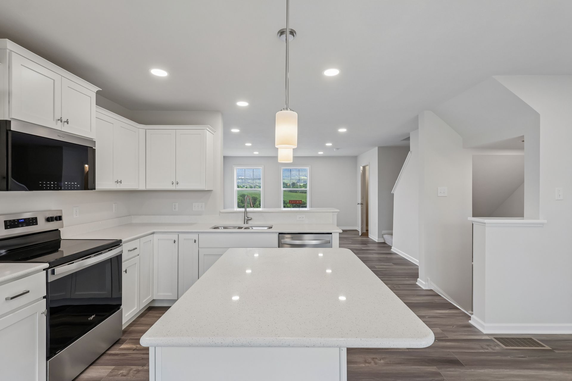 Redfield-SCTH91-Kitchen-Breakfast-8