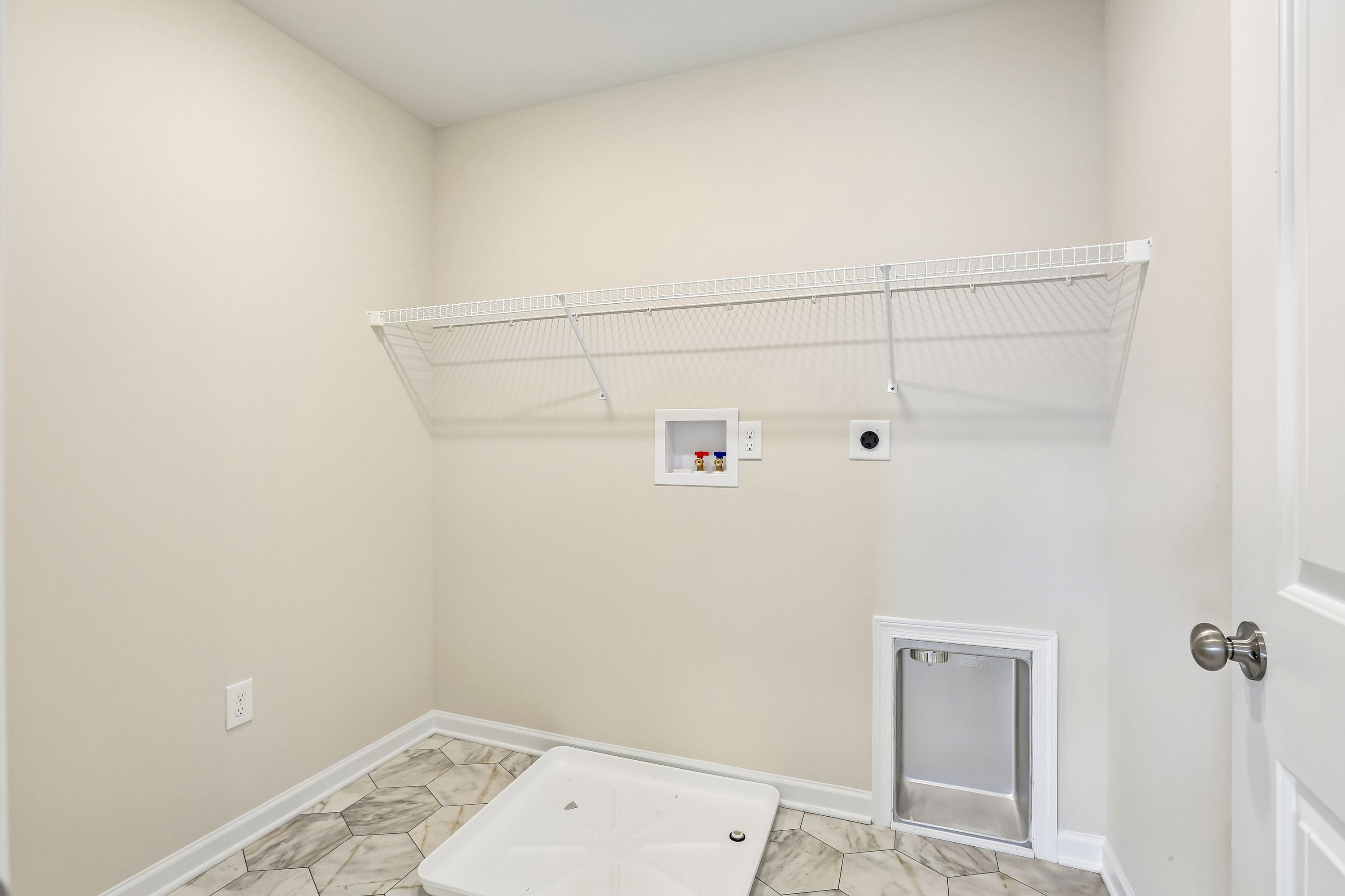 Greenwood-C-CM32-Laundry-1