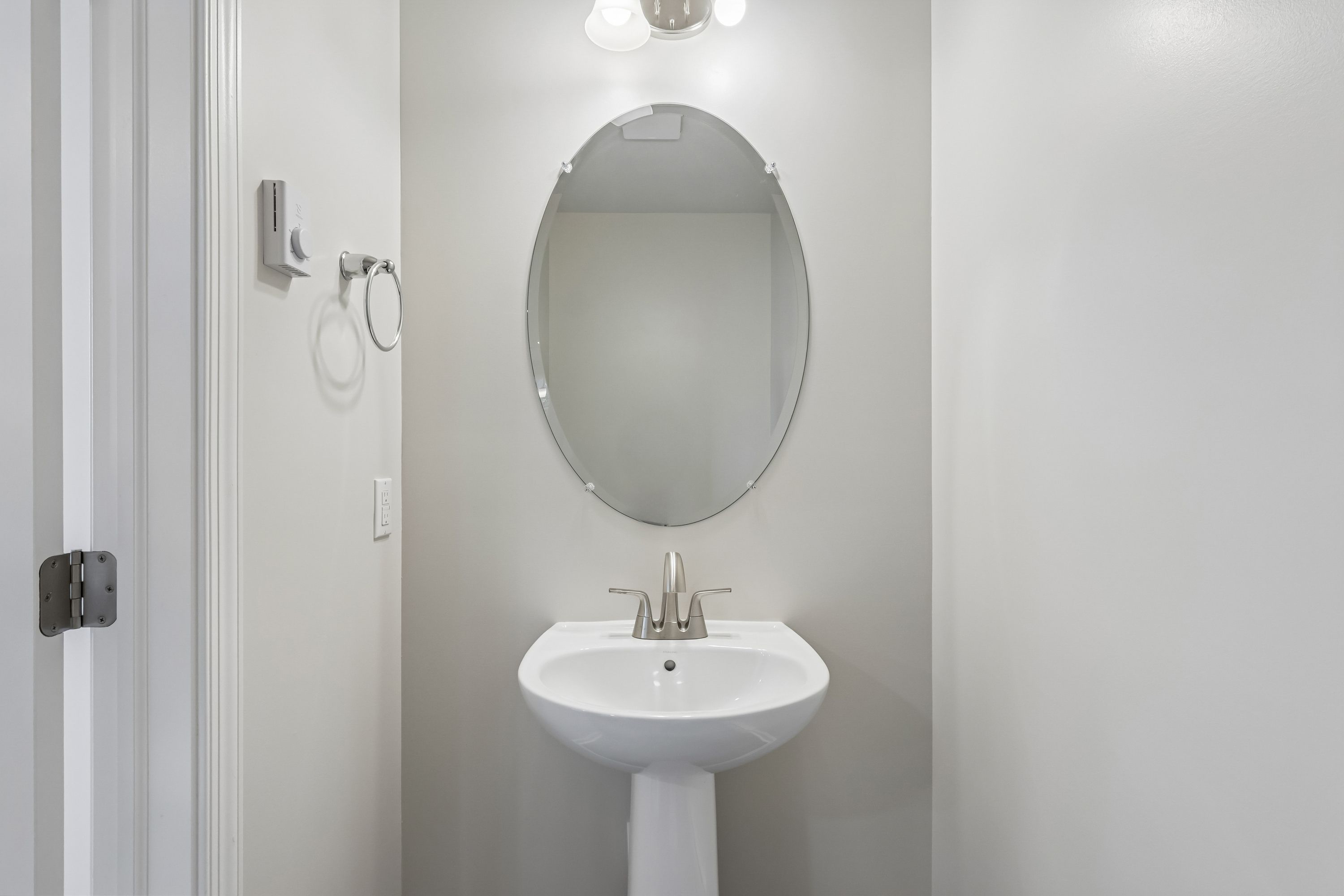 Redfield-SCTH91-Powder-Room-1