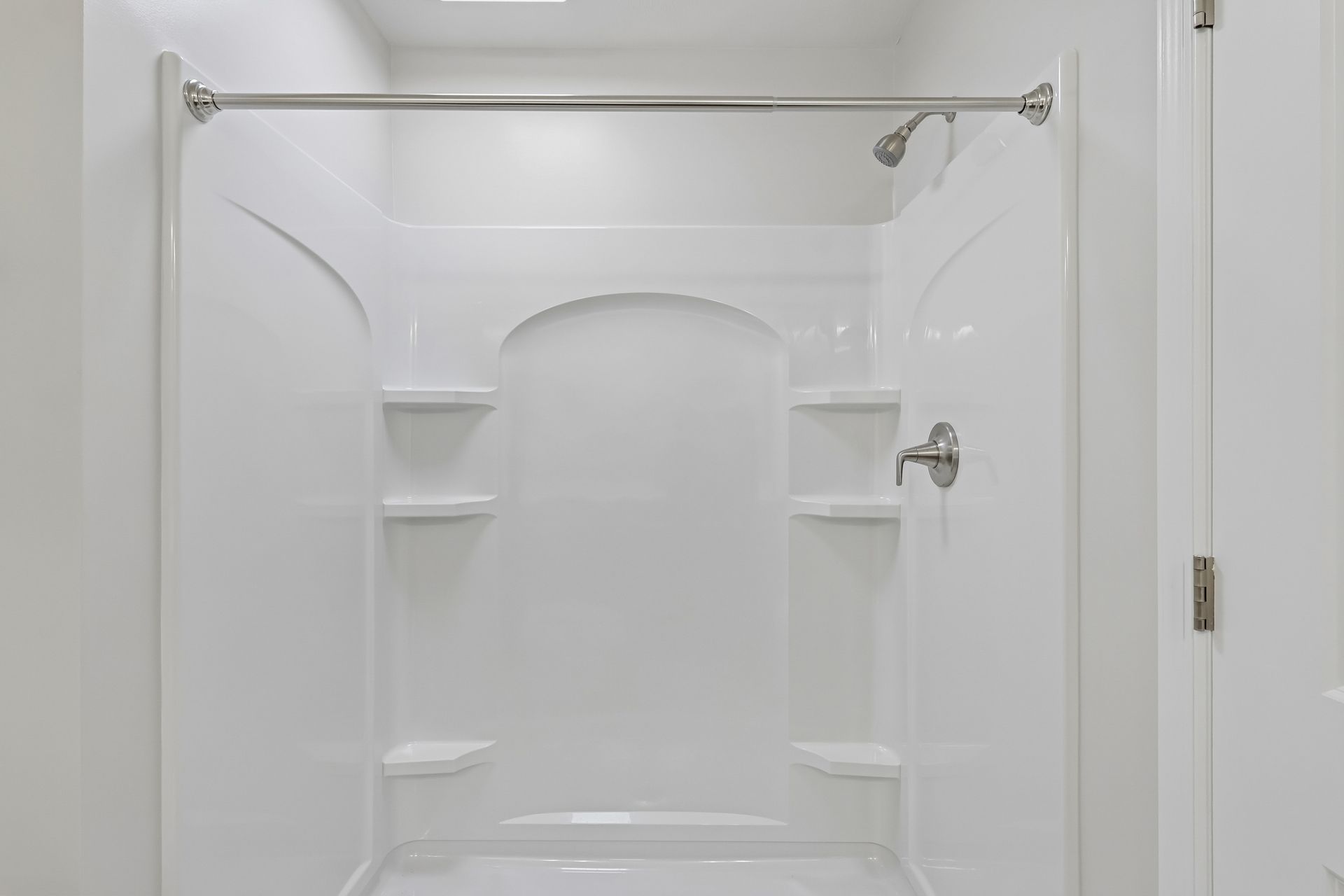 Redfield-SCTH91-Owners-Bath-1